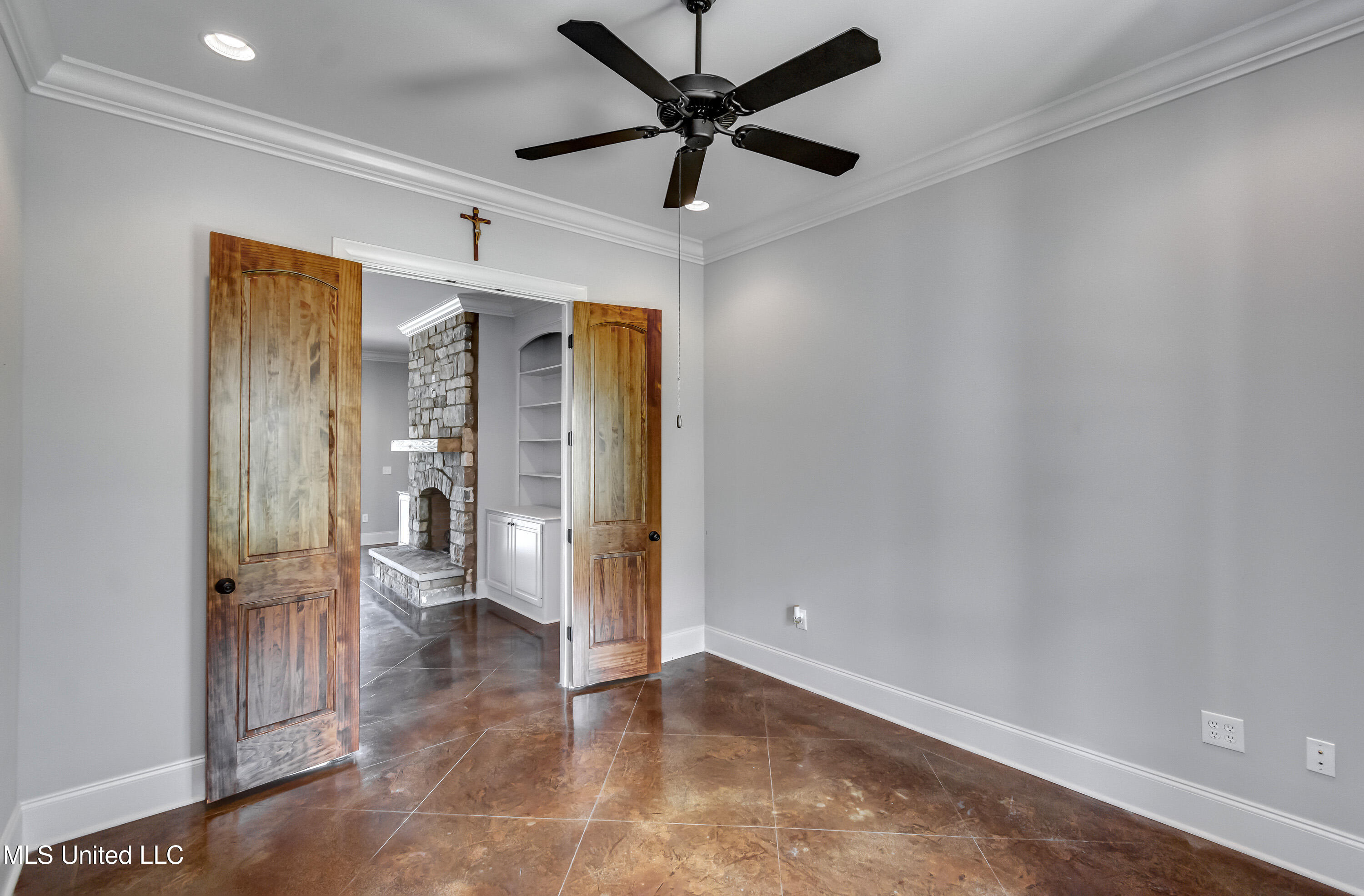 294 Dover Lane