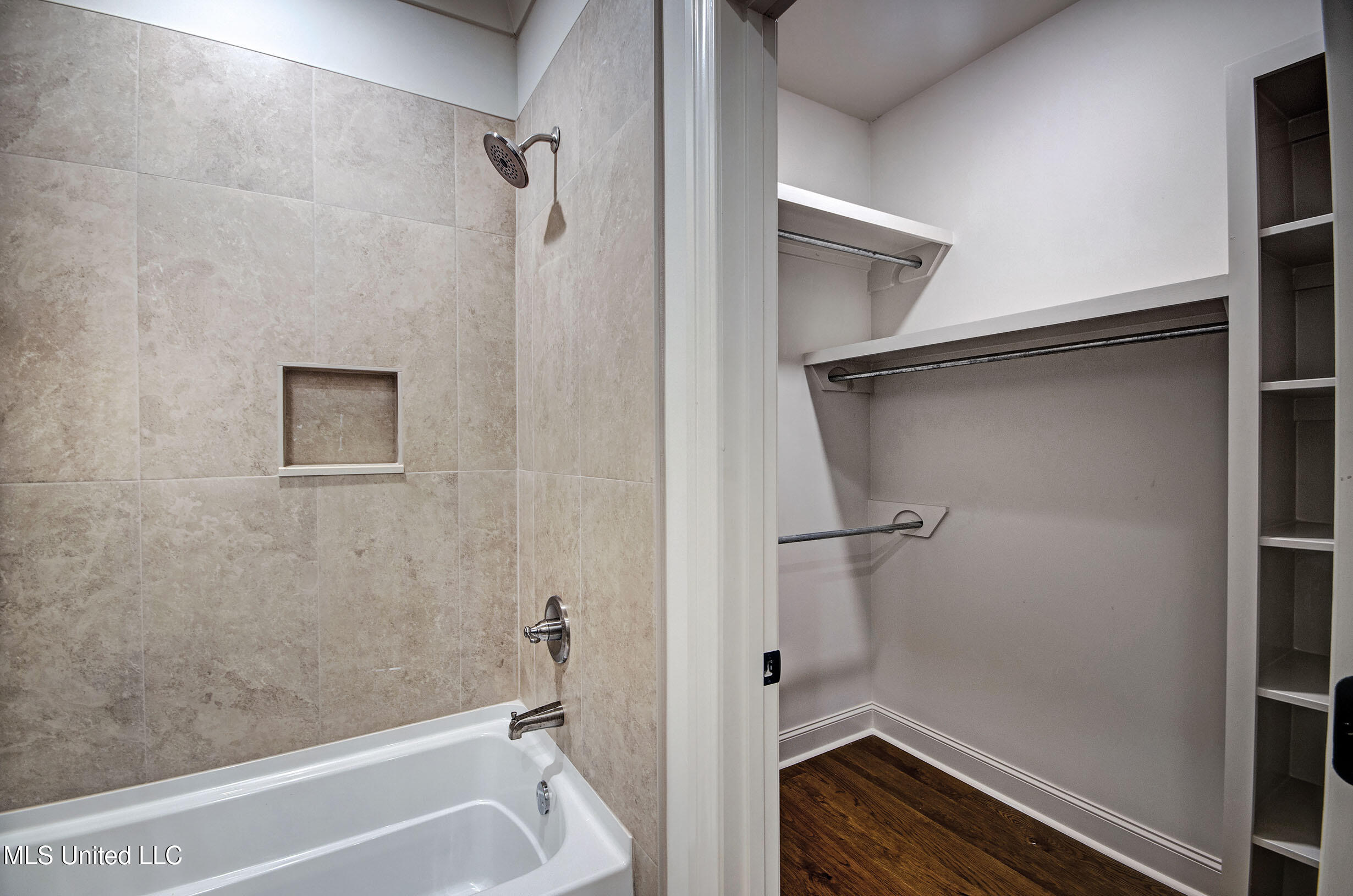 111 Southern Oak Way, Lot 54