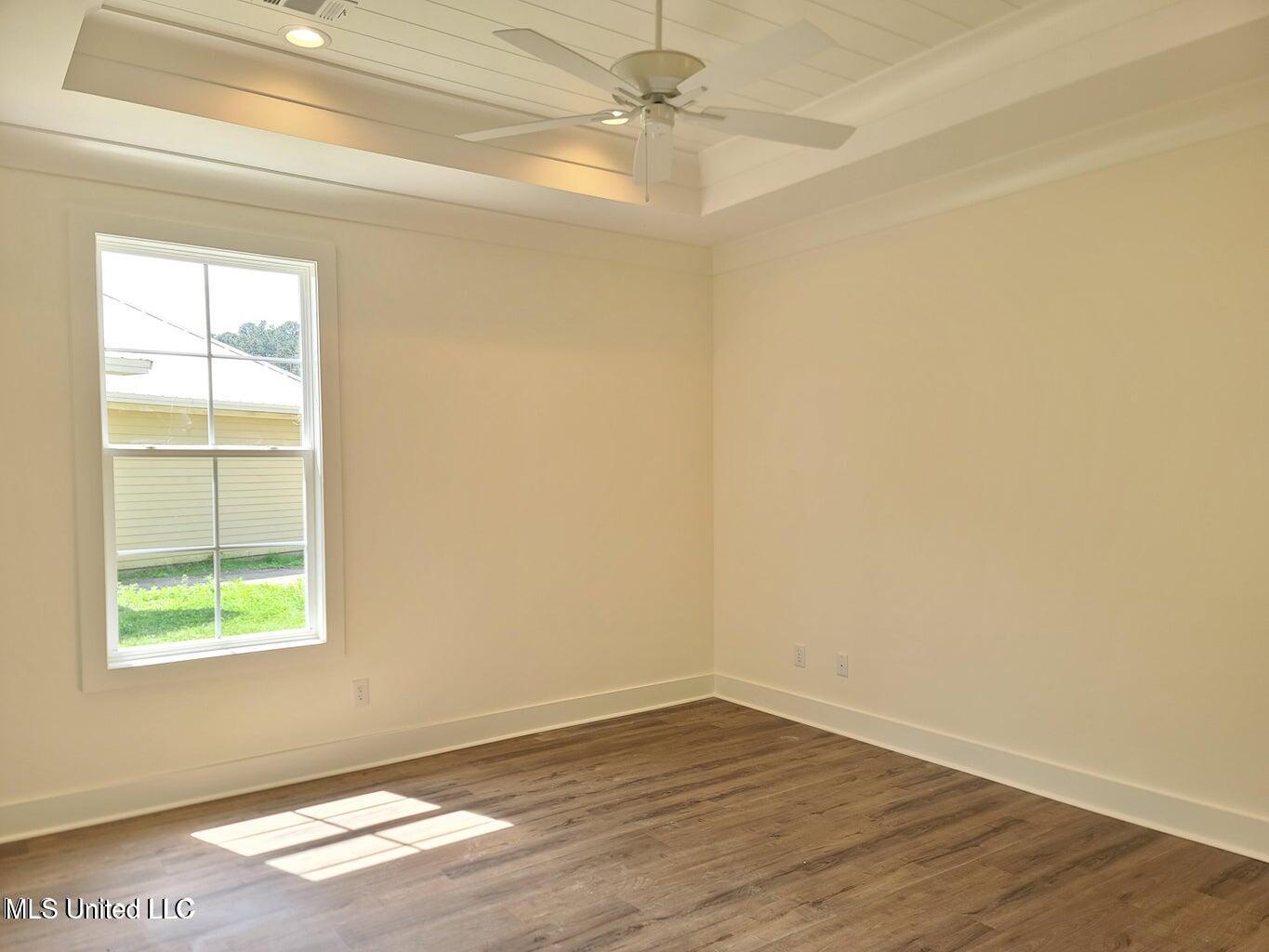 317 Hamilton Court, Brandon