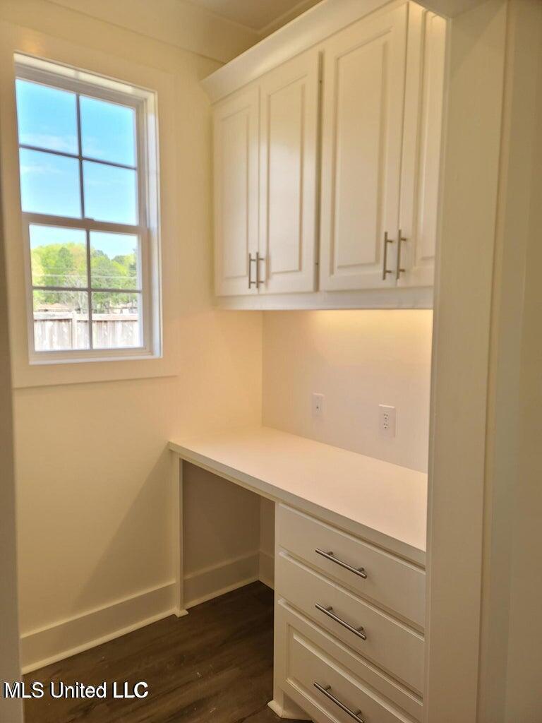 317 Hamilton Court, Brandon