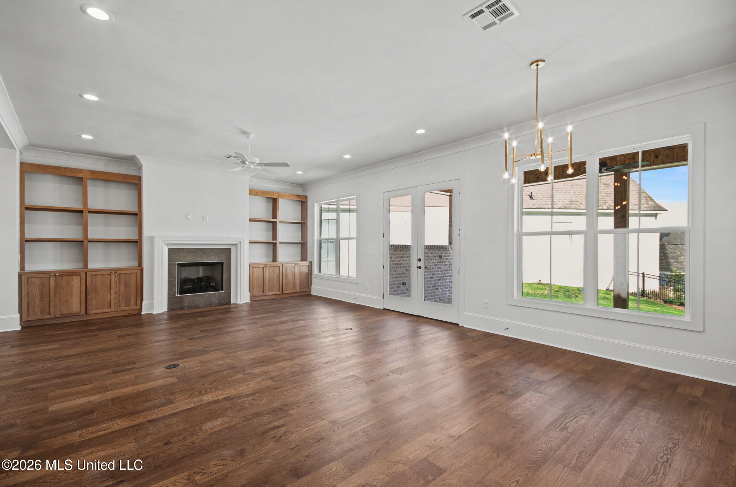 106 Heron'S Bay Circle