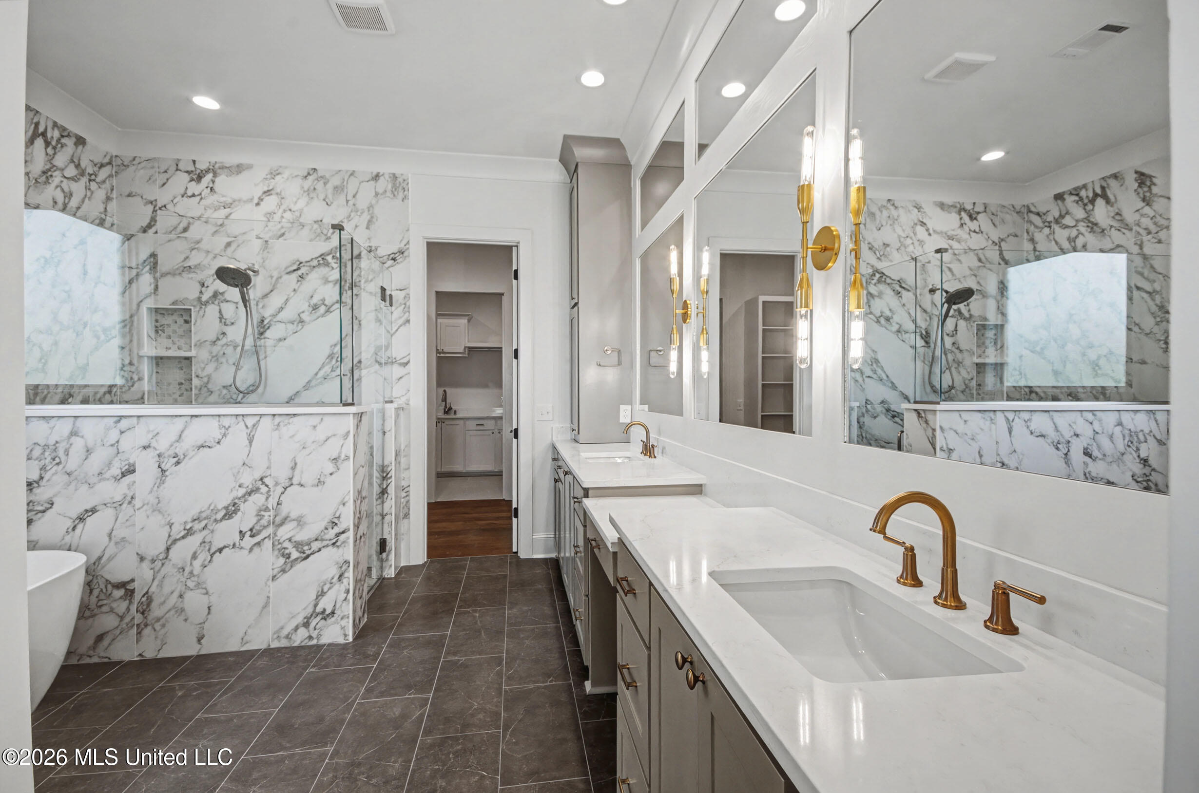 106 Heron'S Bay Circle