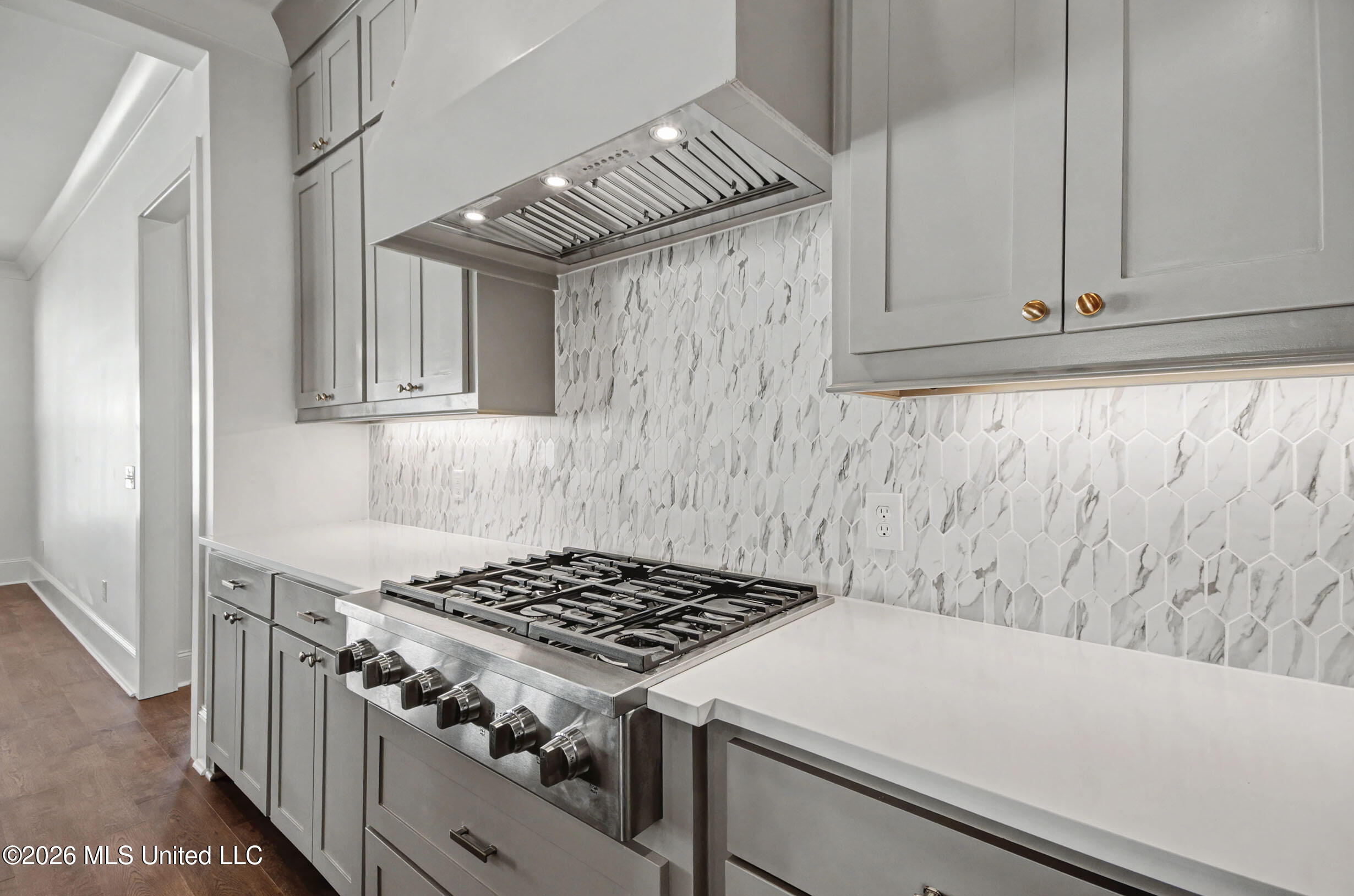 106 Heron'S Bay Circle