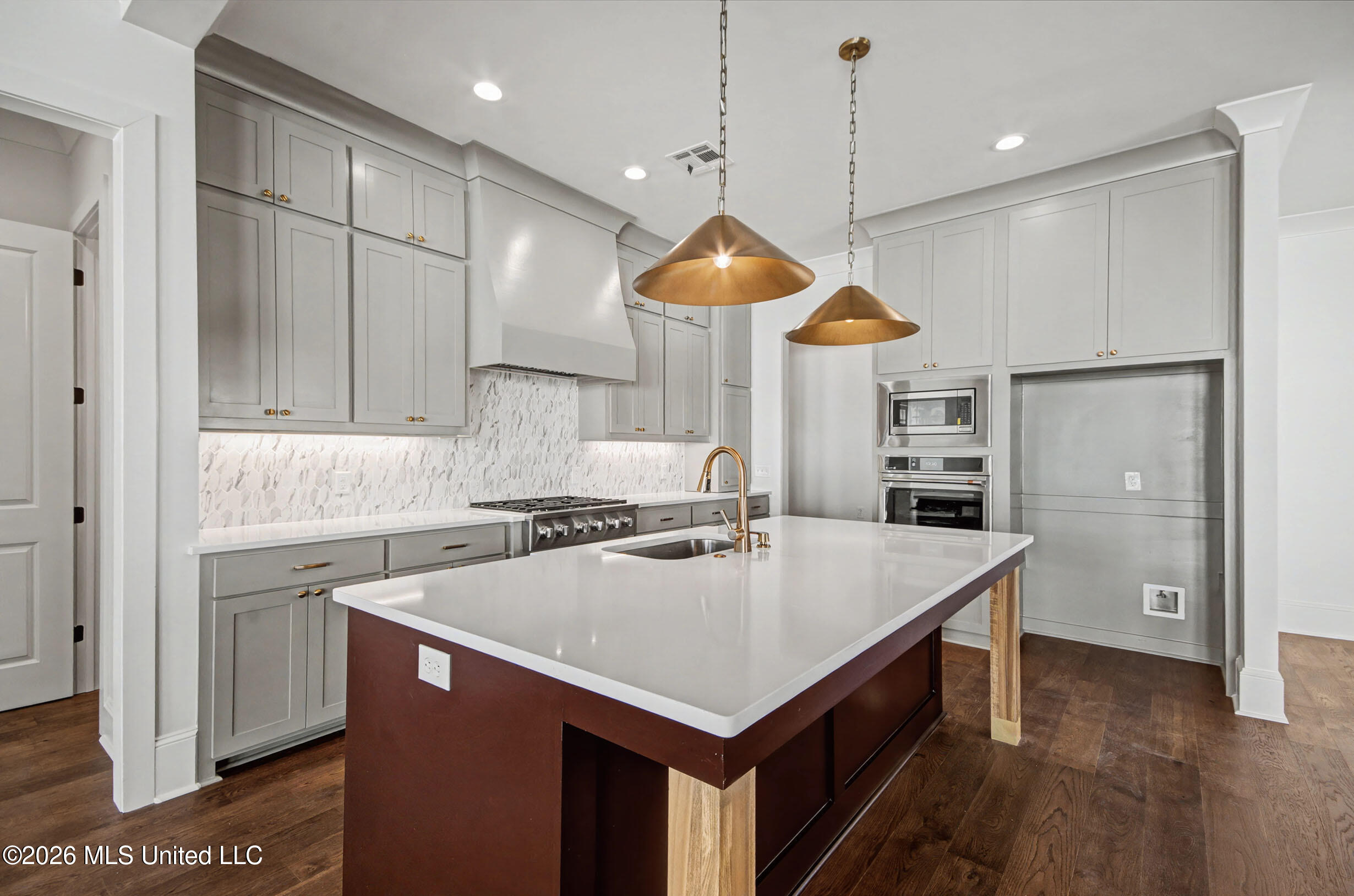 106 Heron'S Bay Circle