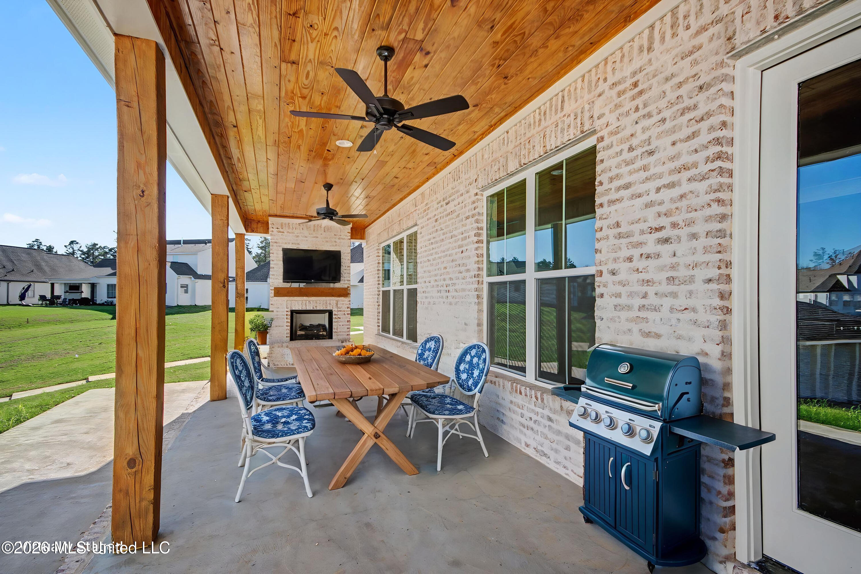 106 Heron'S Bay Circle