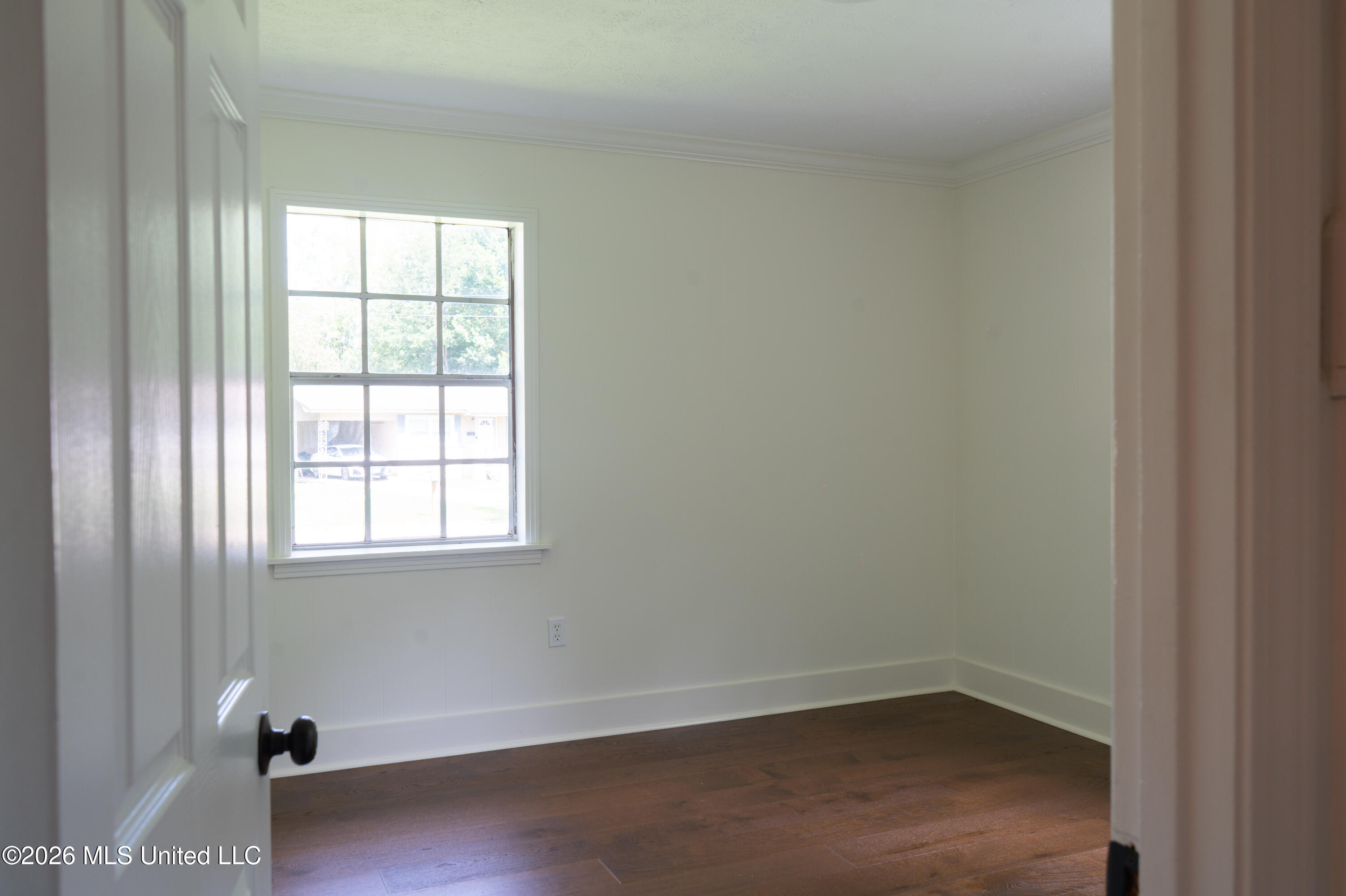 352 Beverly Circle