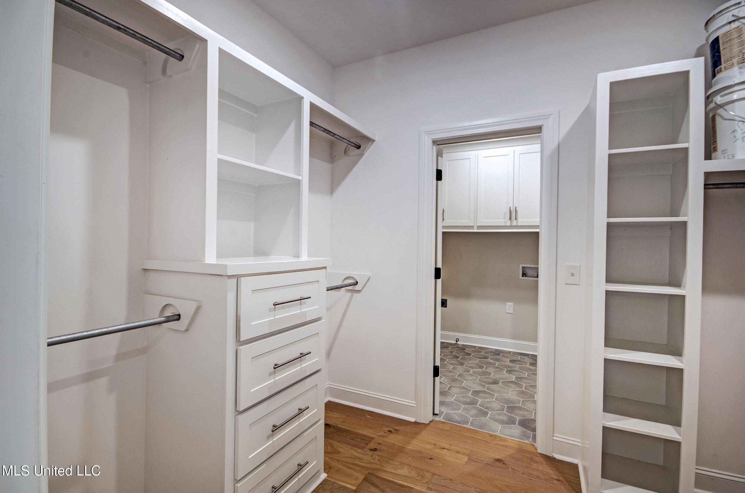 117 Southern Oak Way