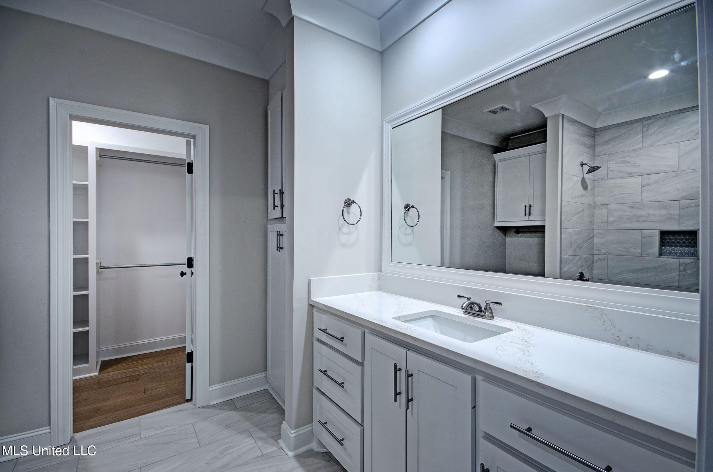 117 Southern Oak Way