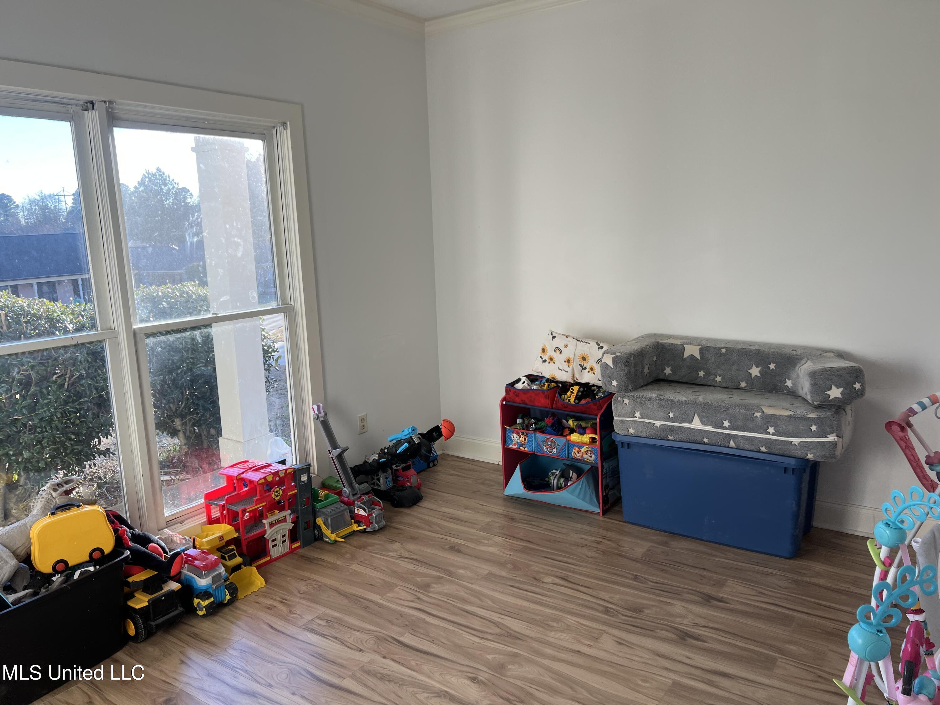 646 Bryceland Boulevard