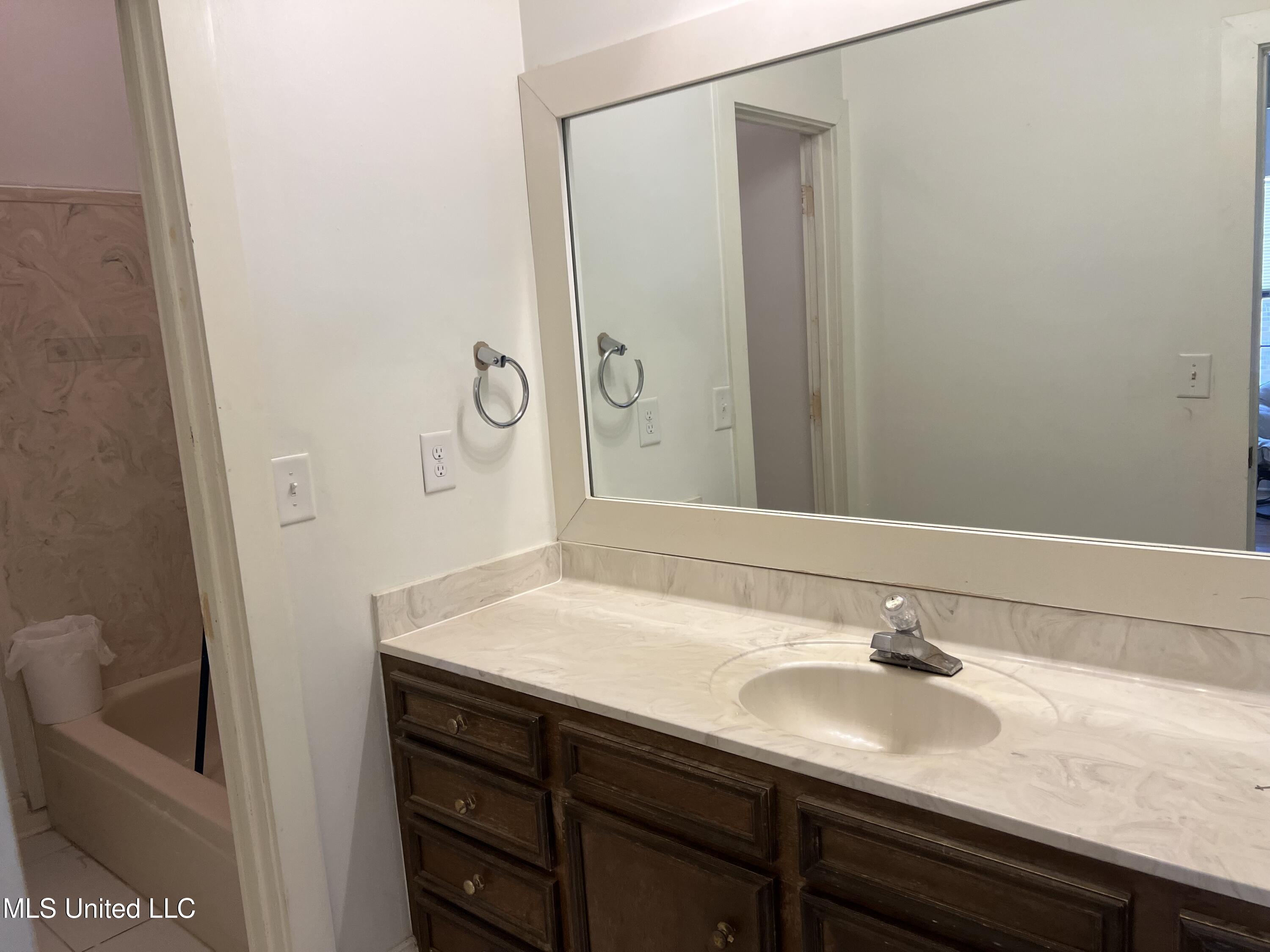 646 Bryceland Boulevard