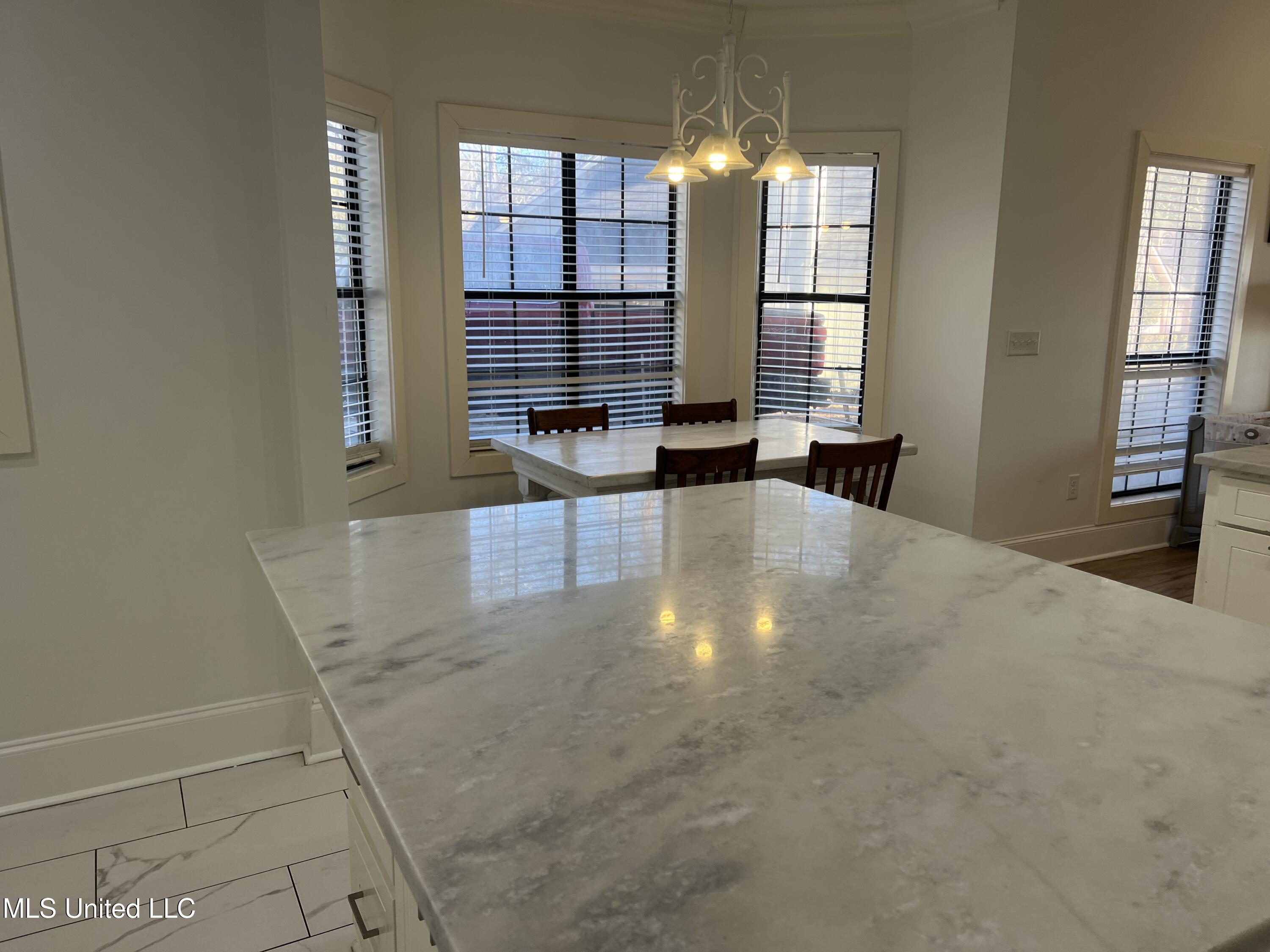 646 Bryceland Boulevard