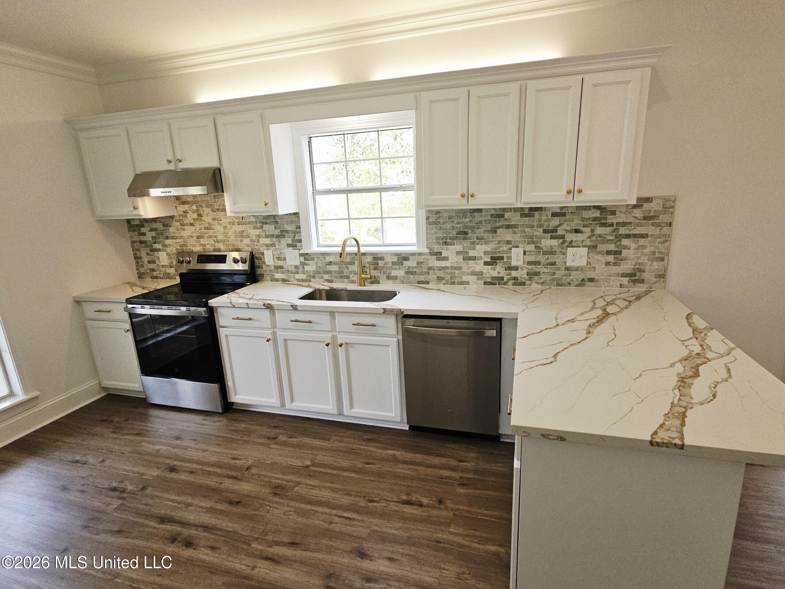 148 Bridlewood Drive