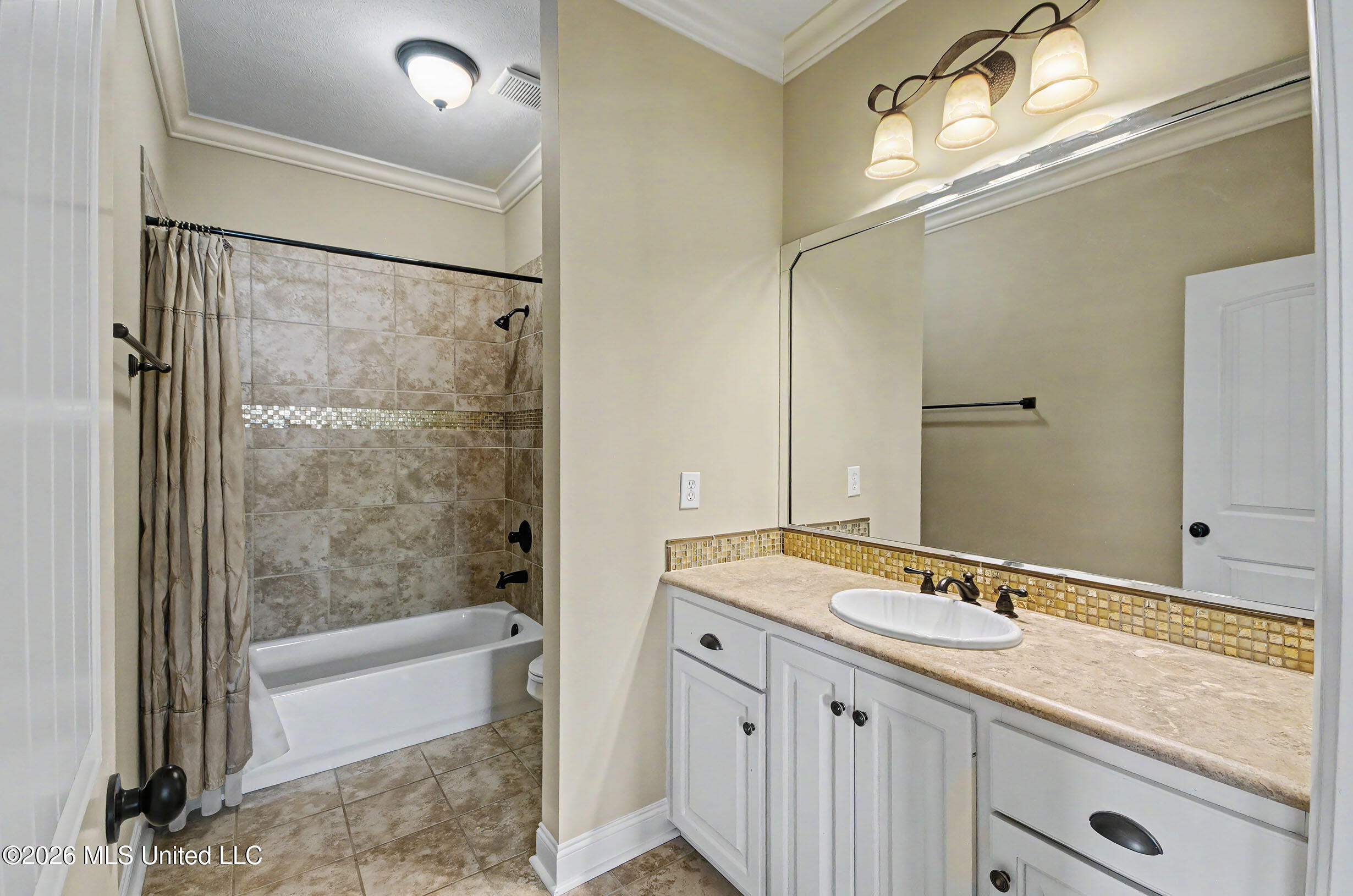 1 Fondren Green Circle