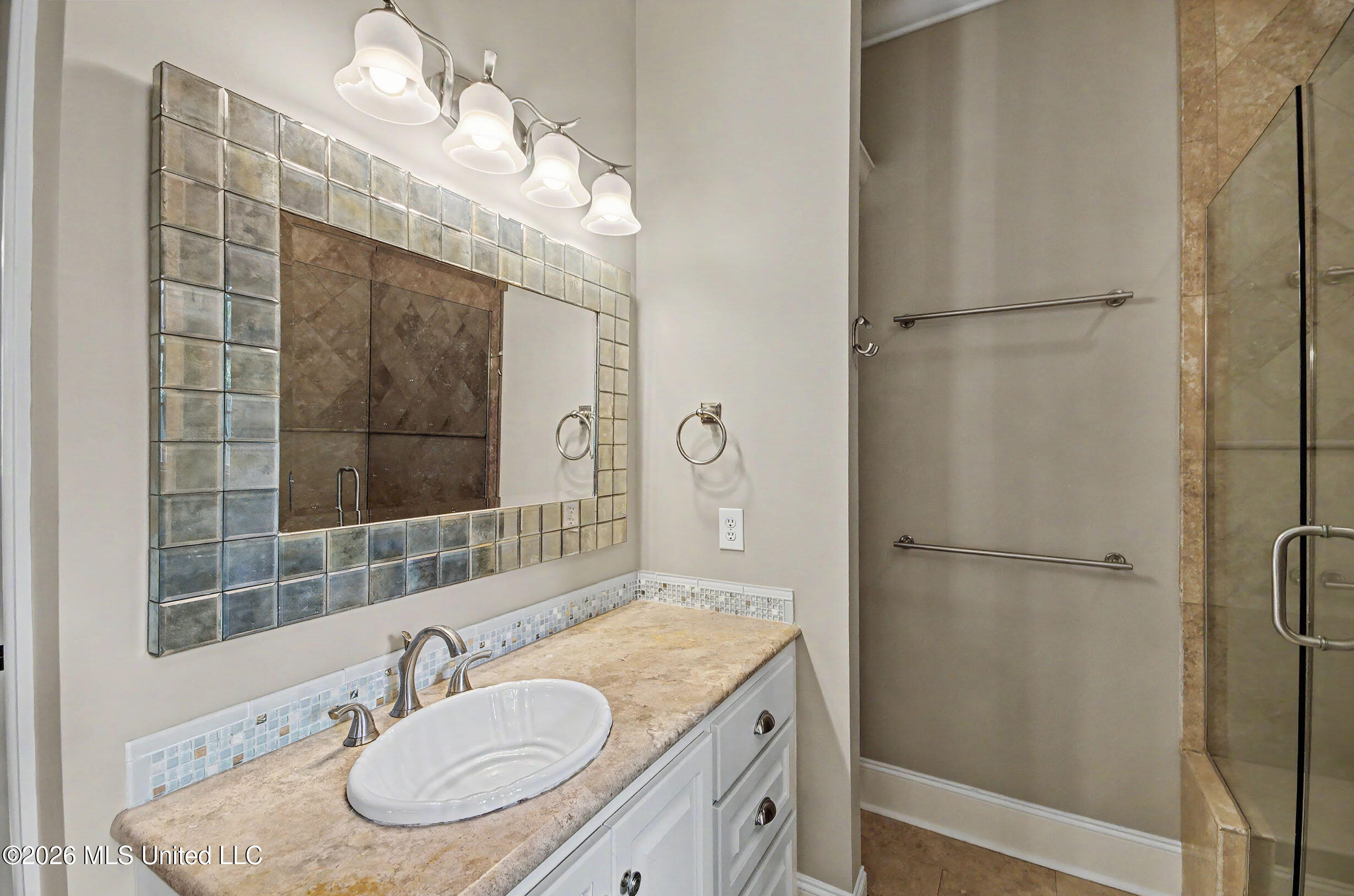 1 Fondren Green Circle