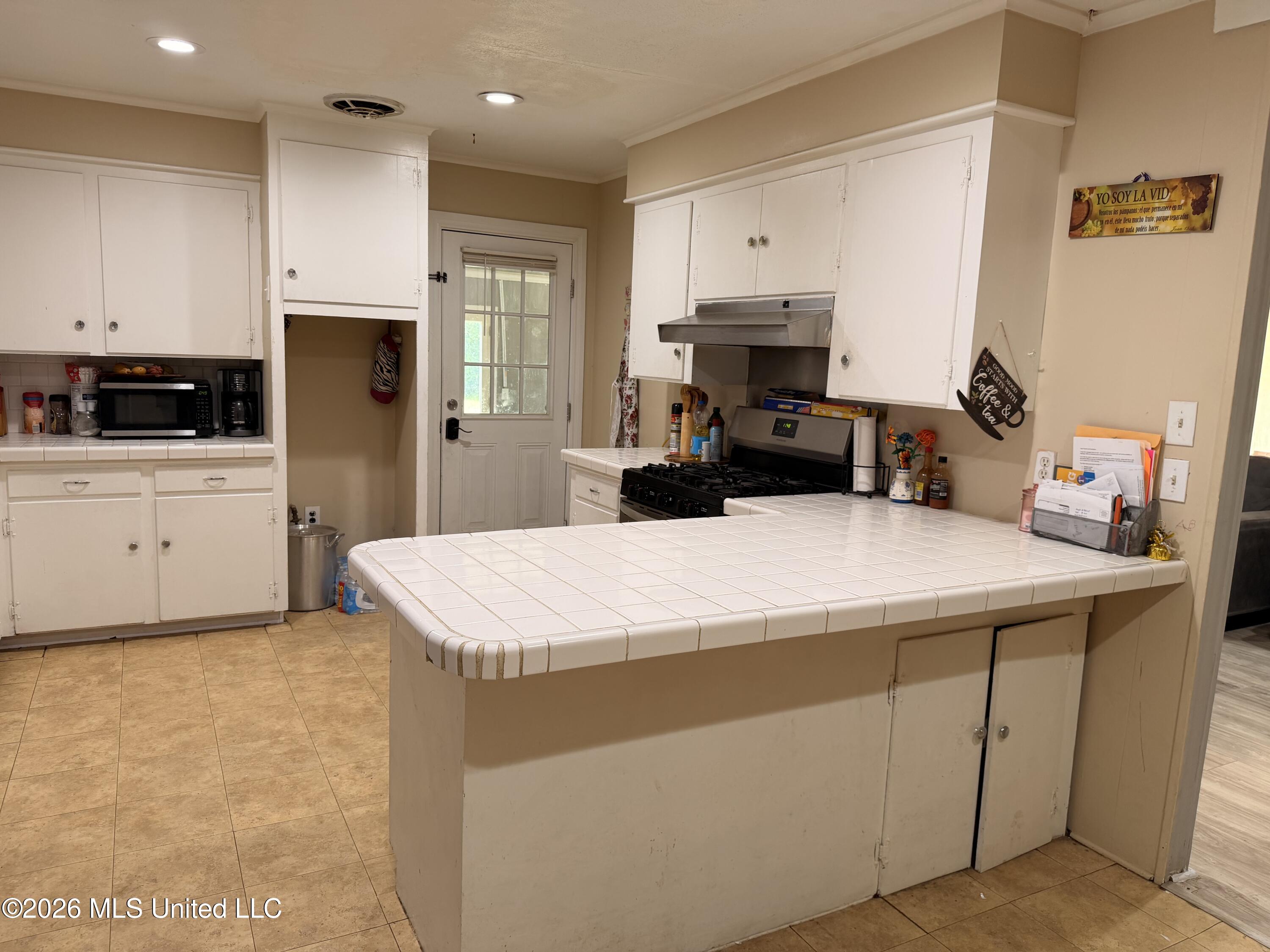 527 Carpenter Street