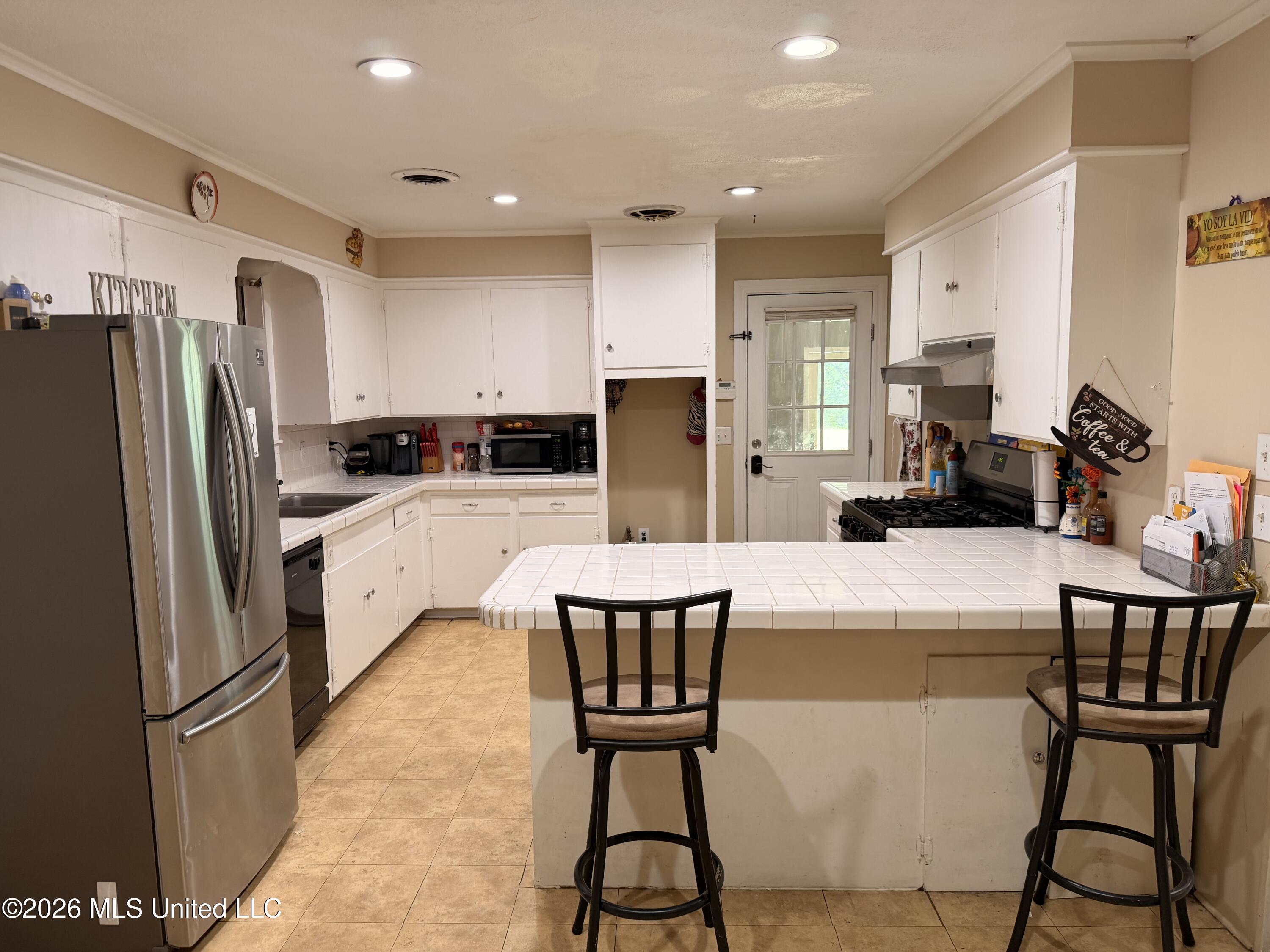 527 Carpenter Street