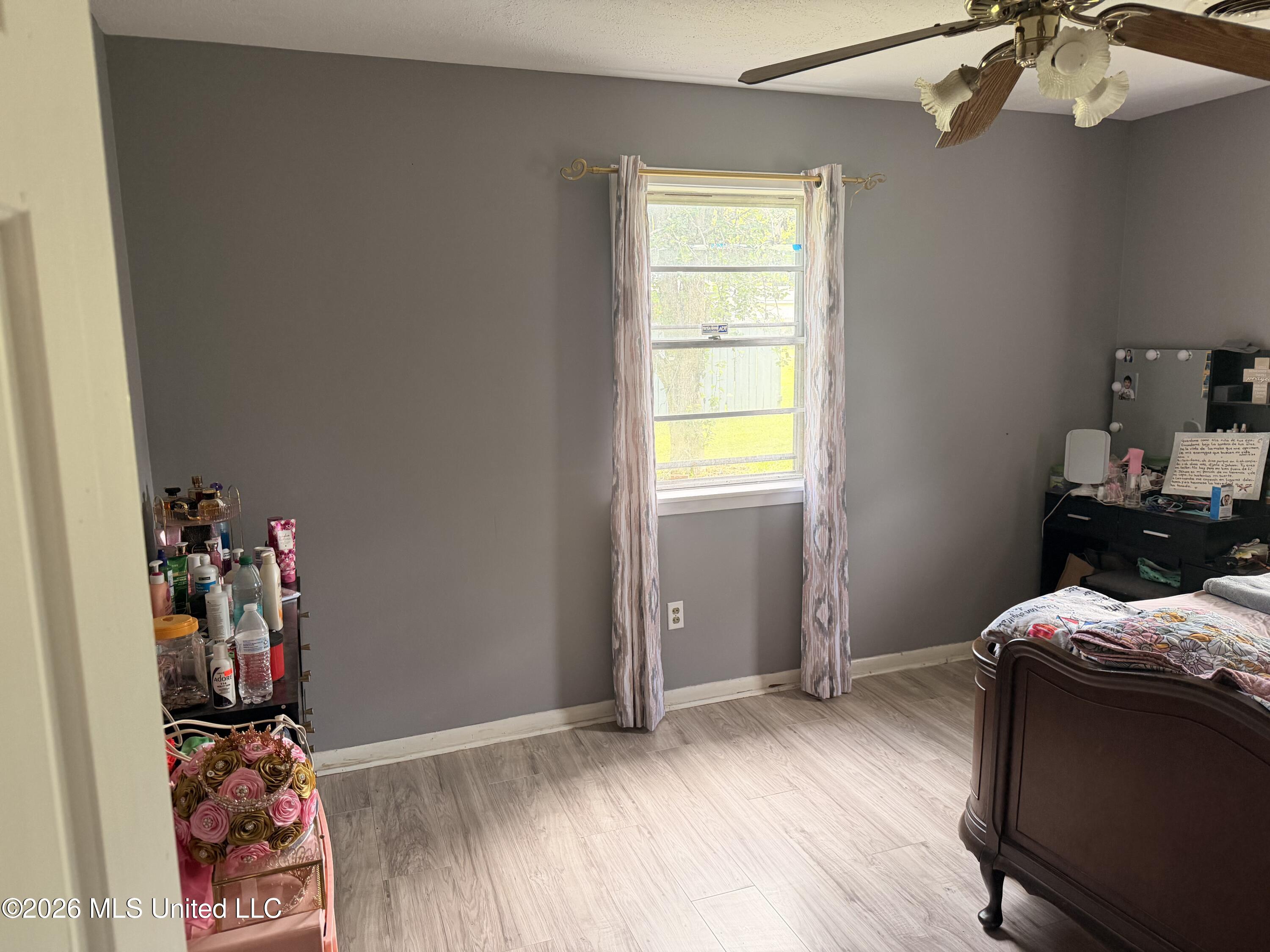 527 Carpenter Street