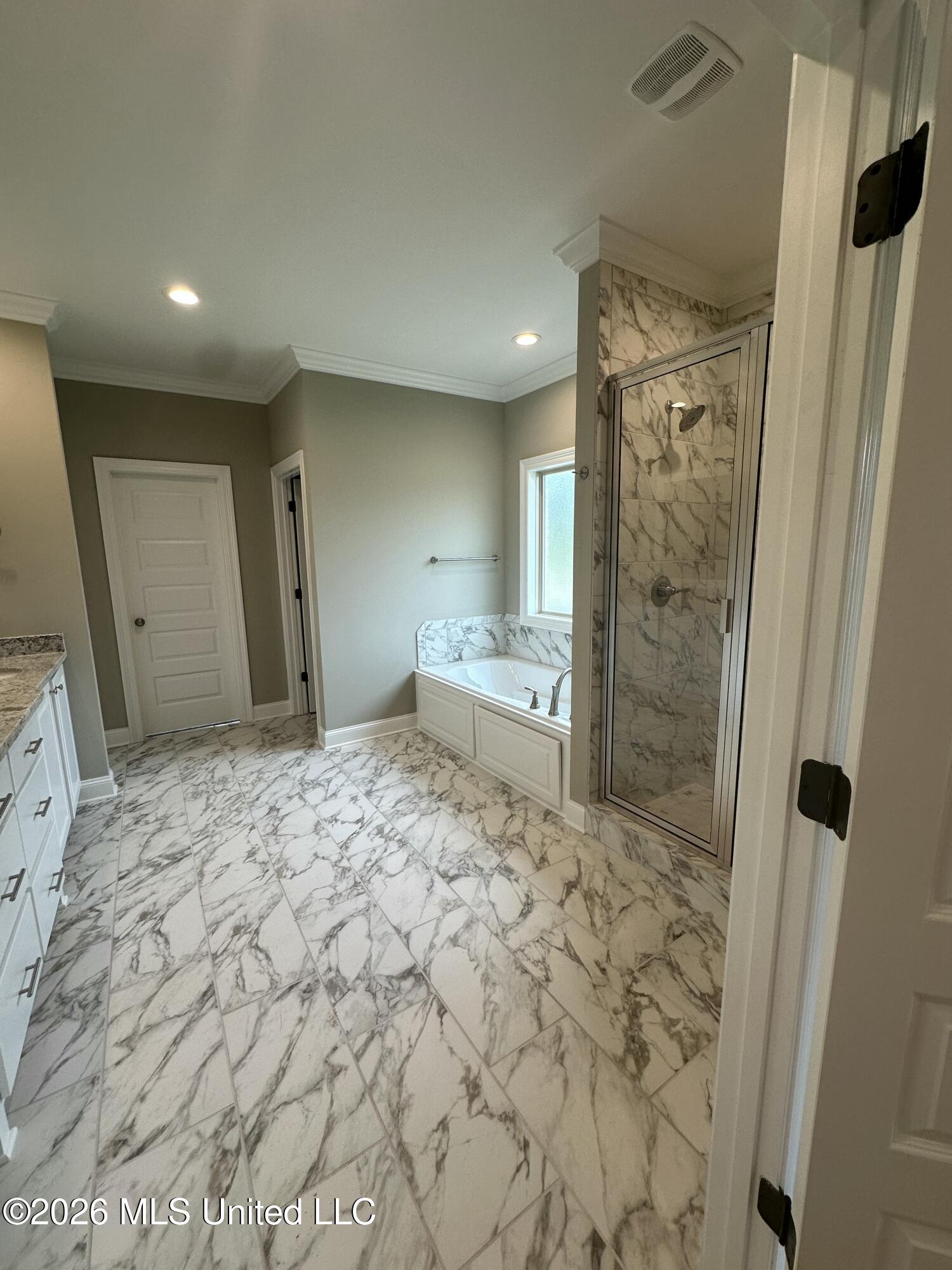 385 Aurora Circle