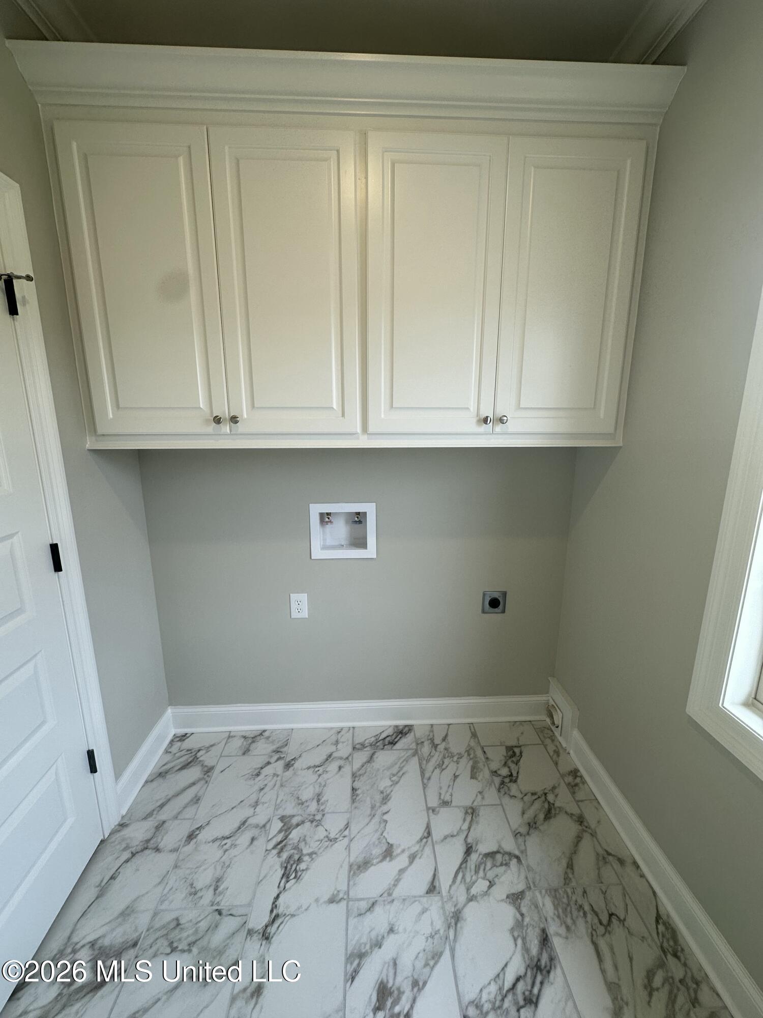 385 Aurora Circle