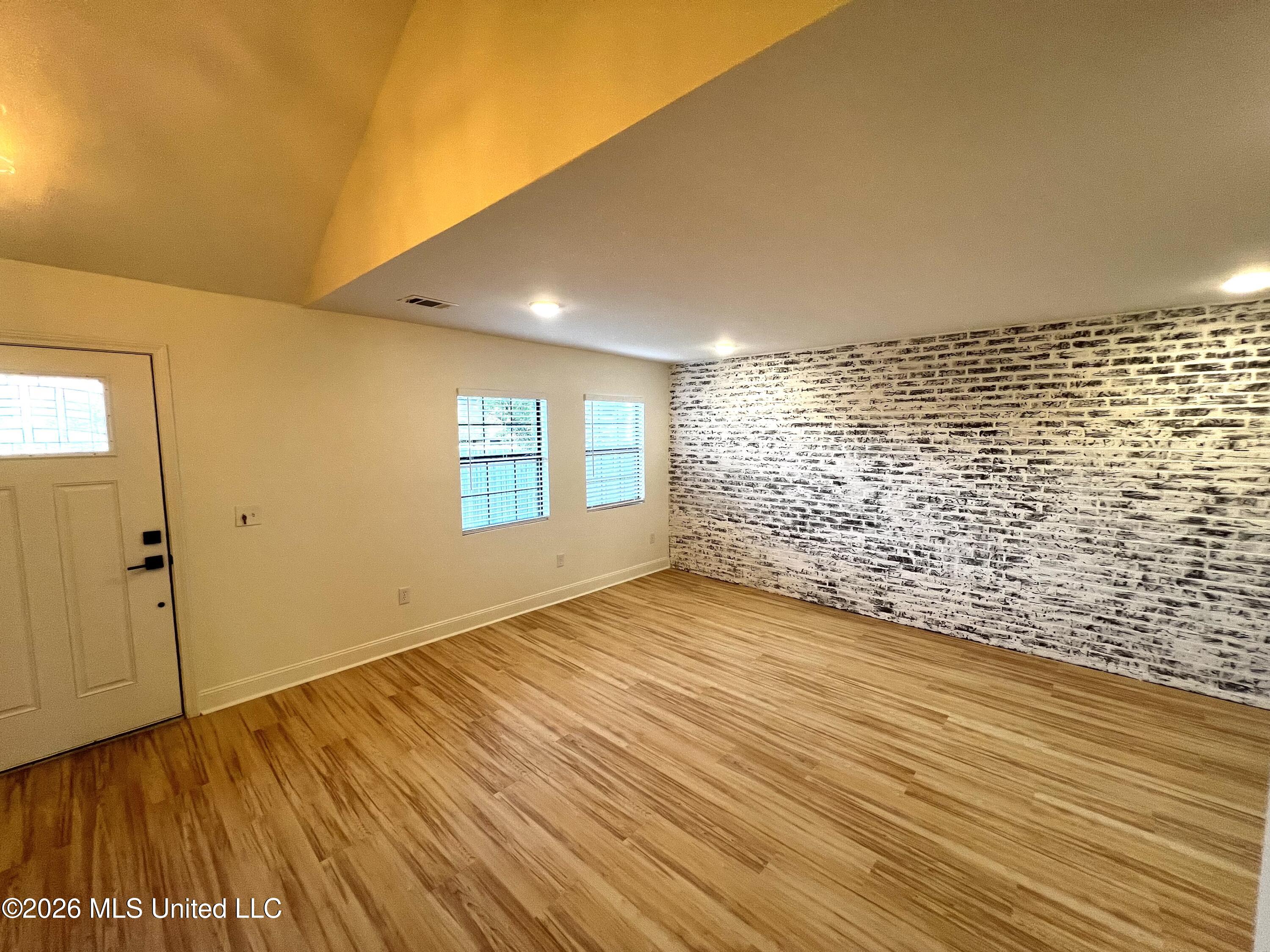 1255 E County Line, G1