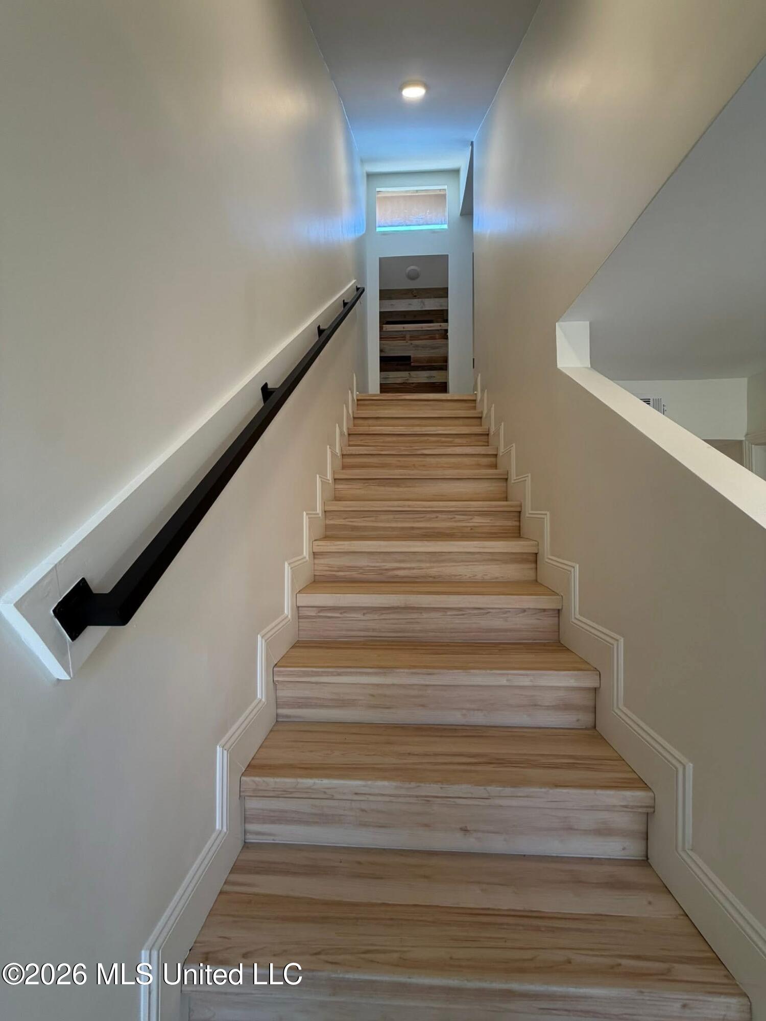 1255 E County Line, G1