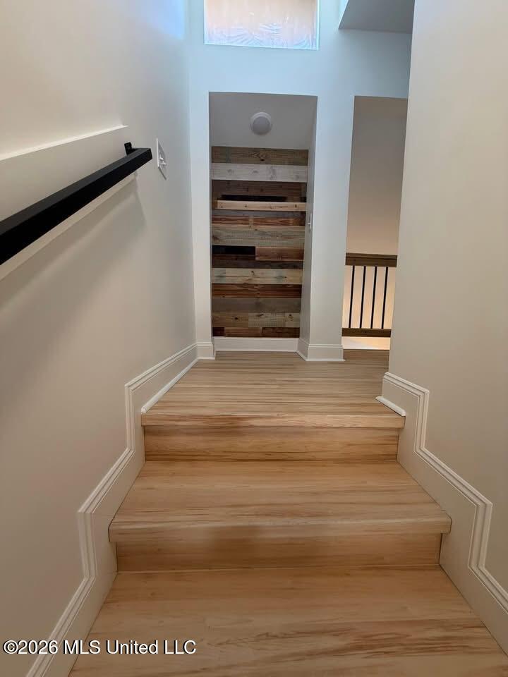 1255 E County Line, G1