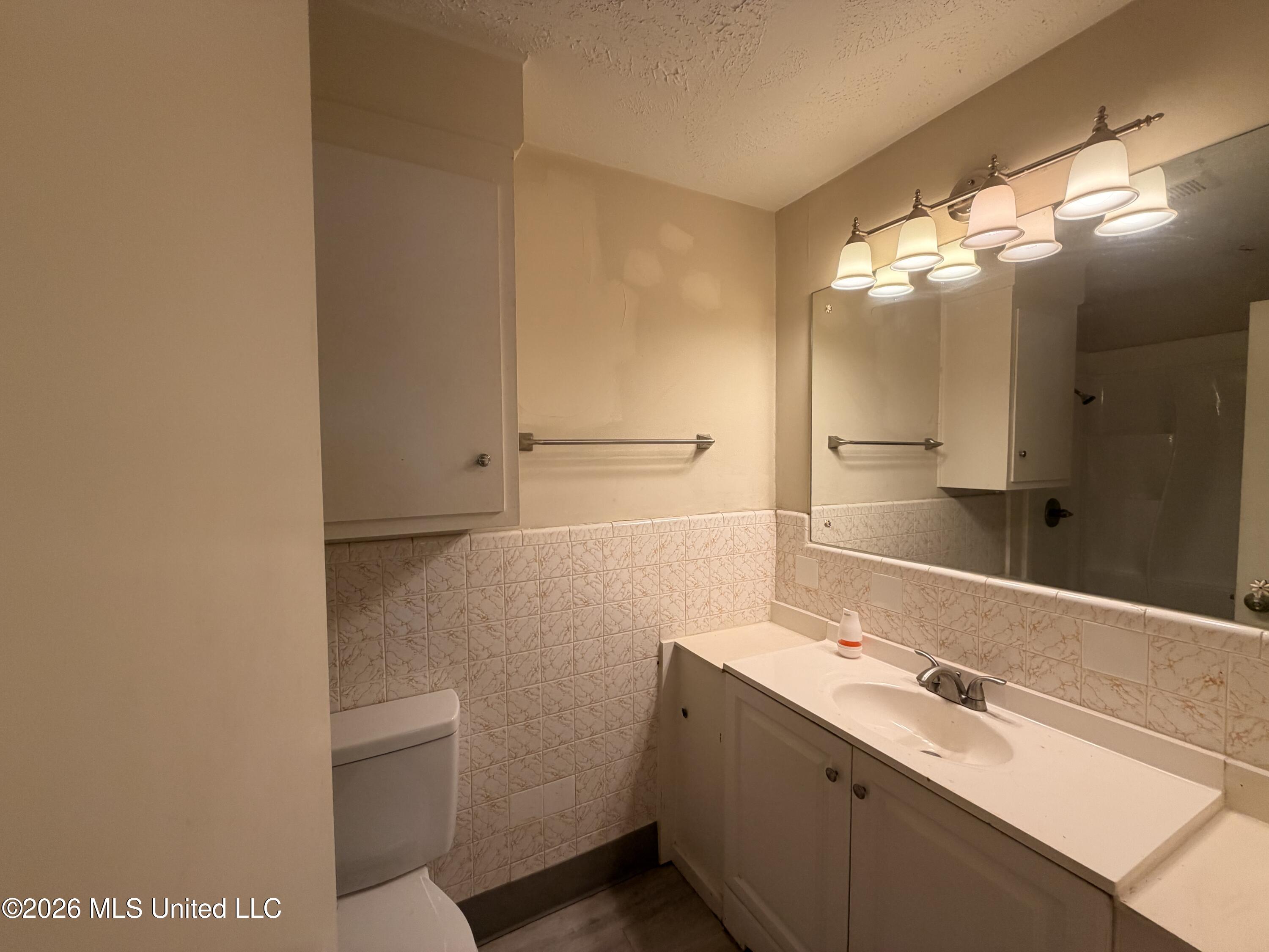2229 Scanlon Drive