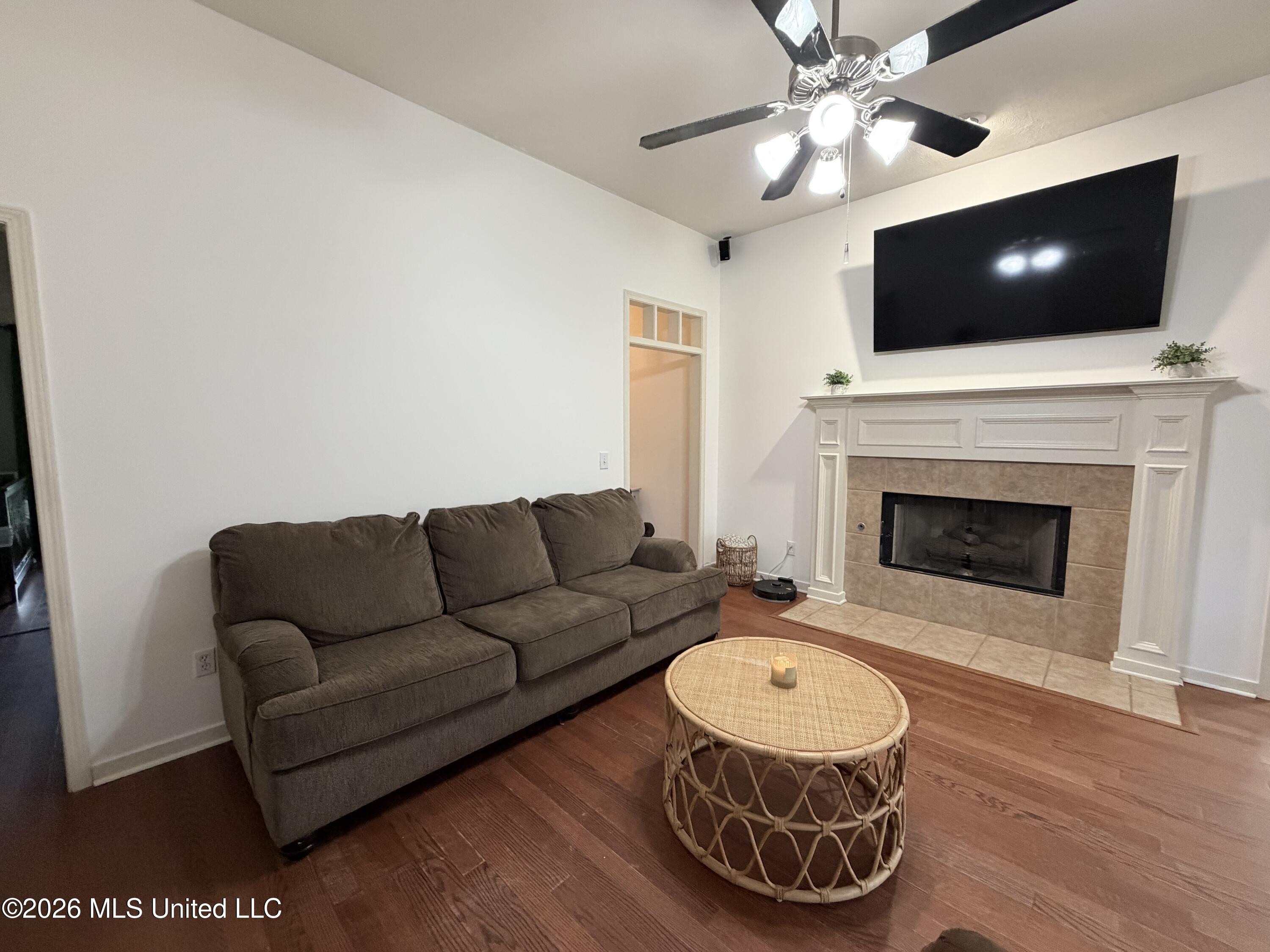 306 Silverleaf Cove