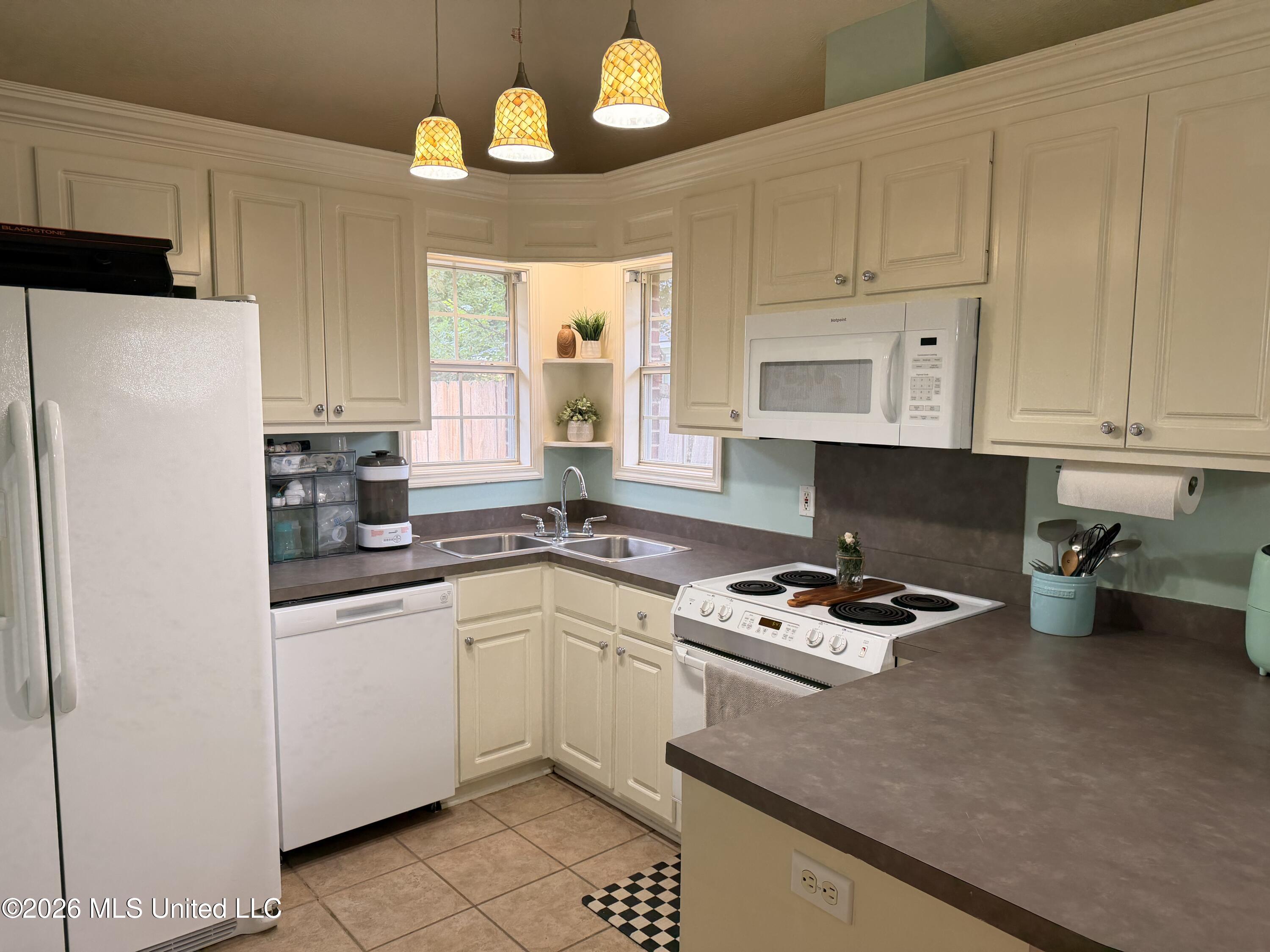 306 Silverleaf Cove