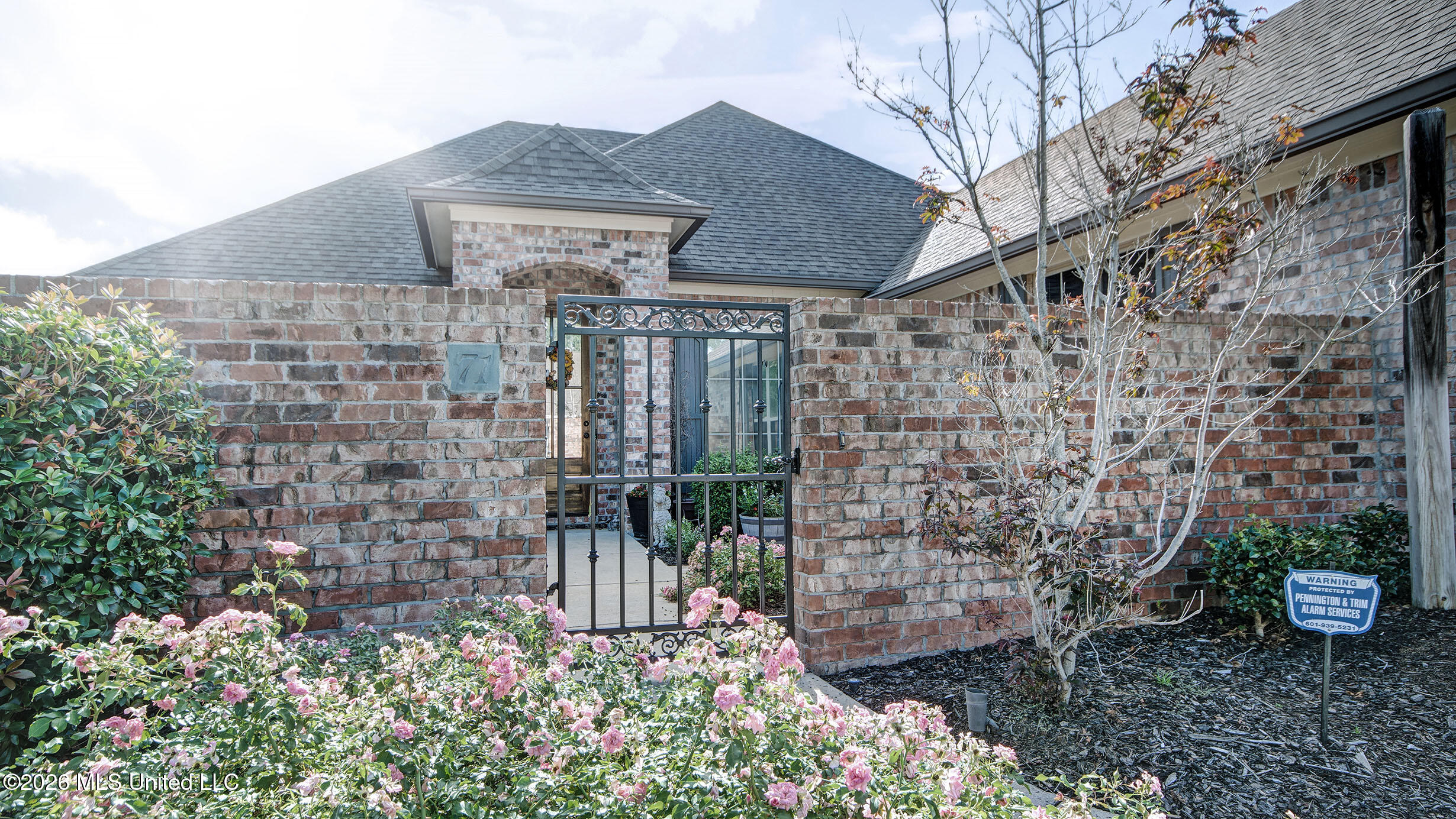 71 Enclave Circle