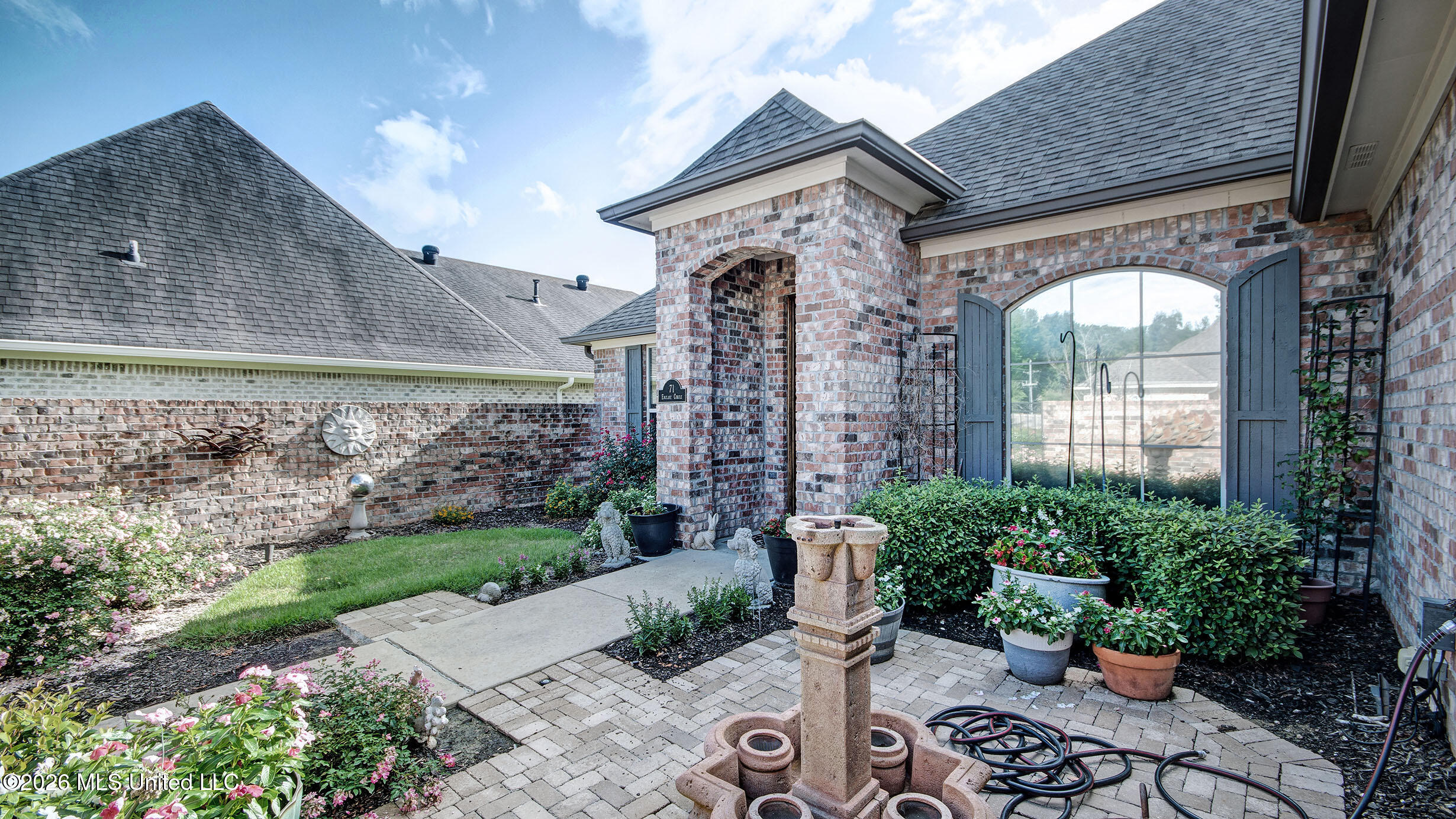 71 Enclave Circle