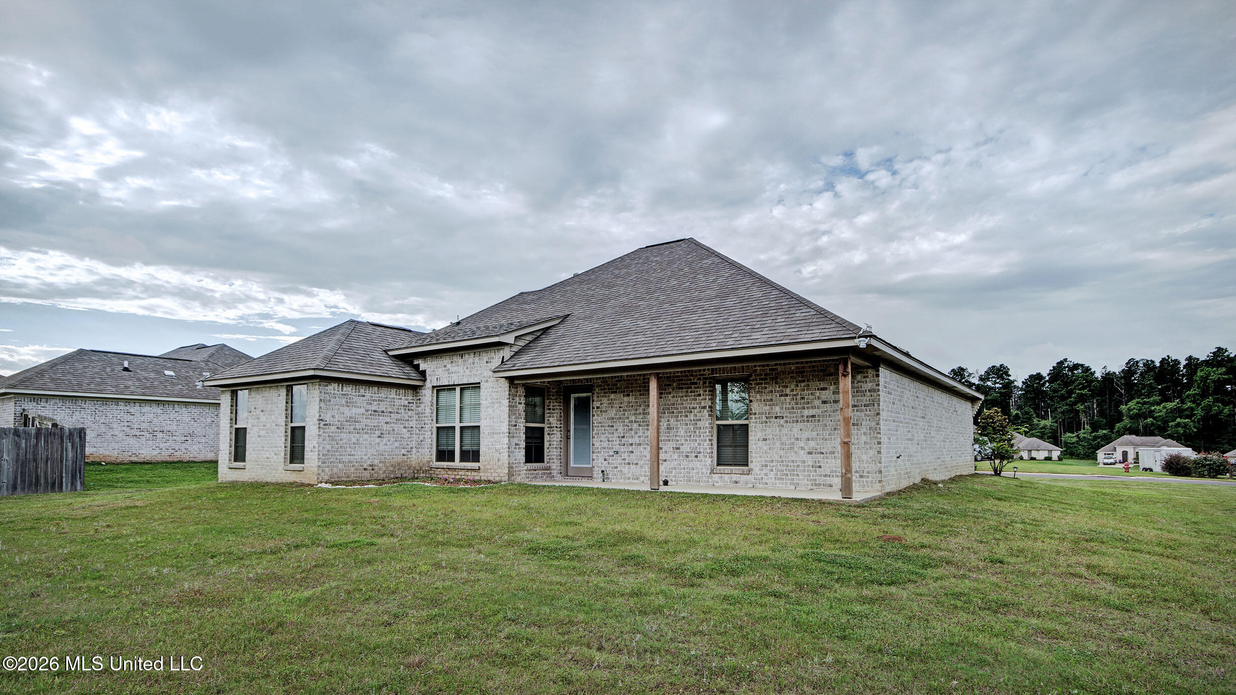 112 Allie Lane