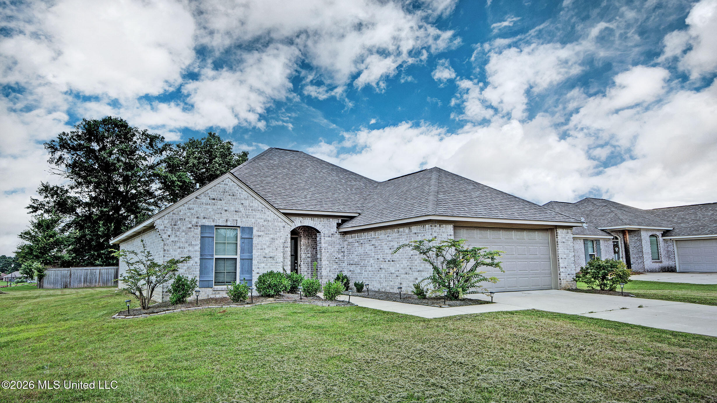 112 Allie Lane