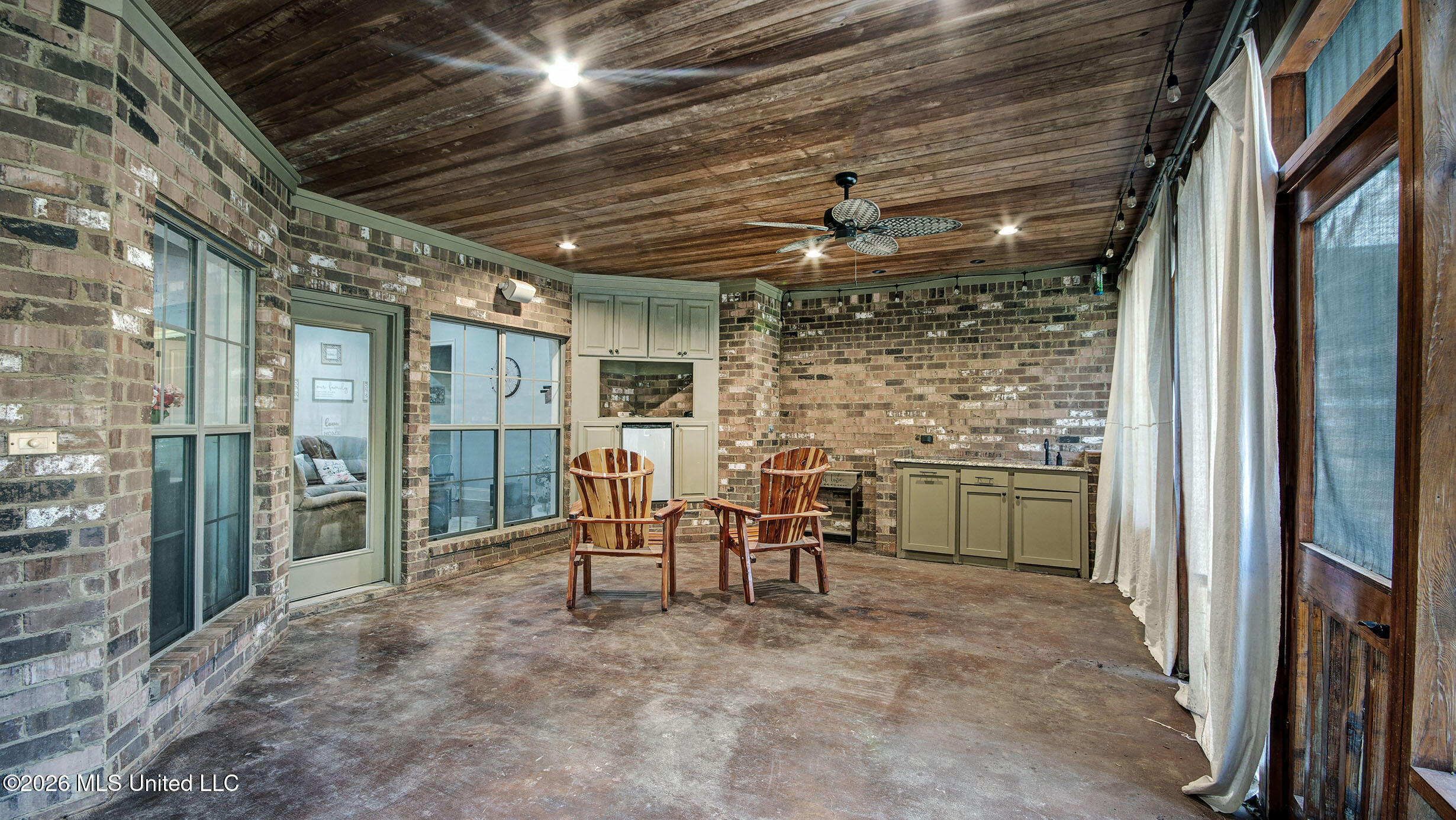 506 Creekstone Drive