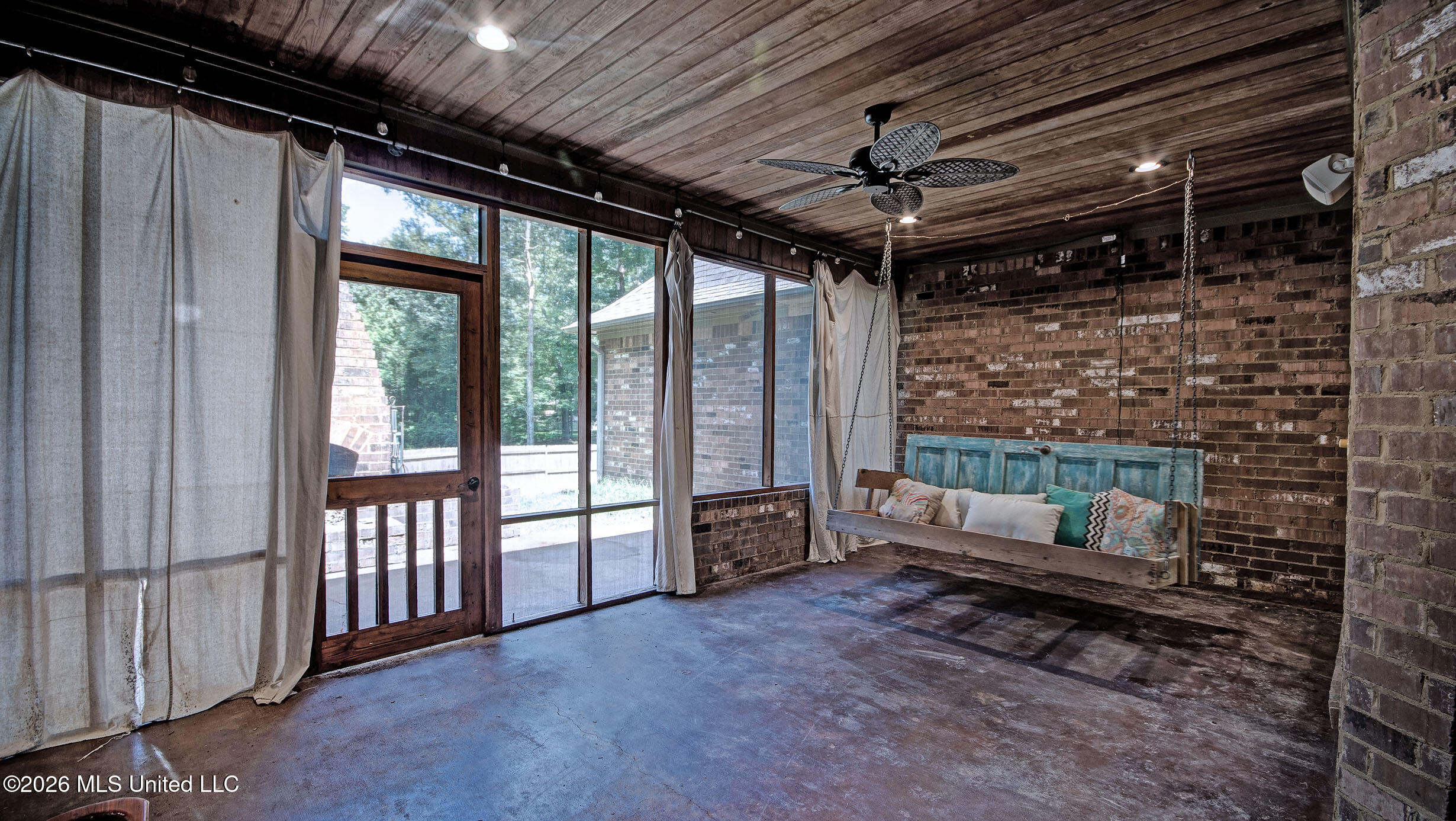 506 Creekstone Drive