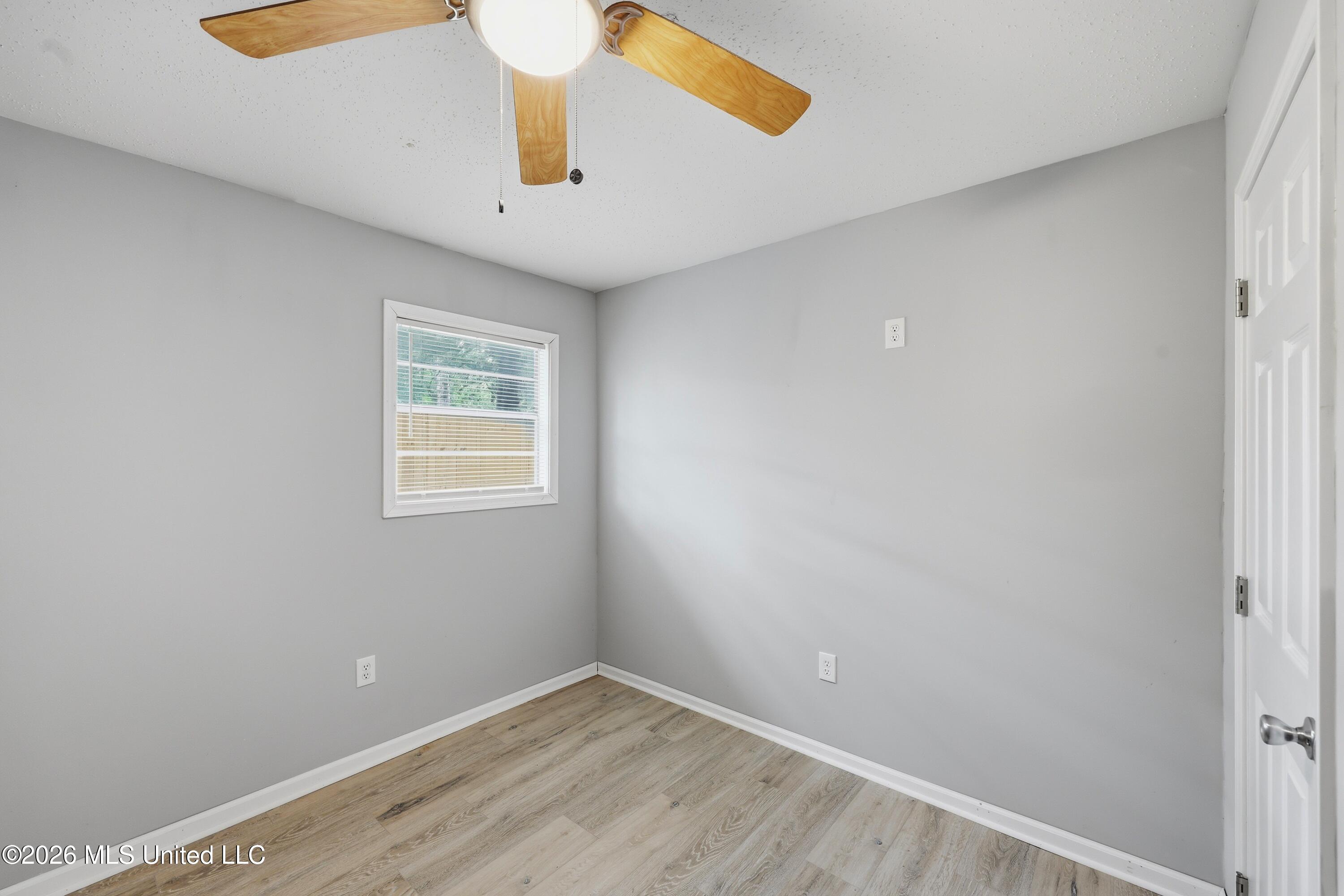 1392 Old Lake Road
