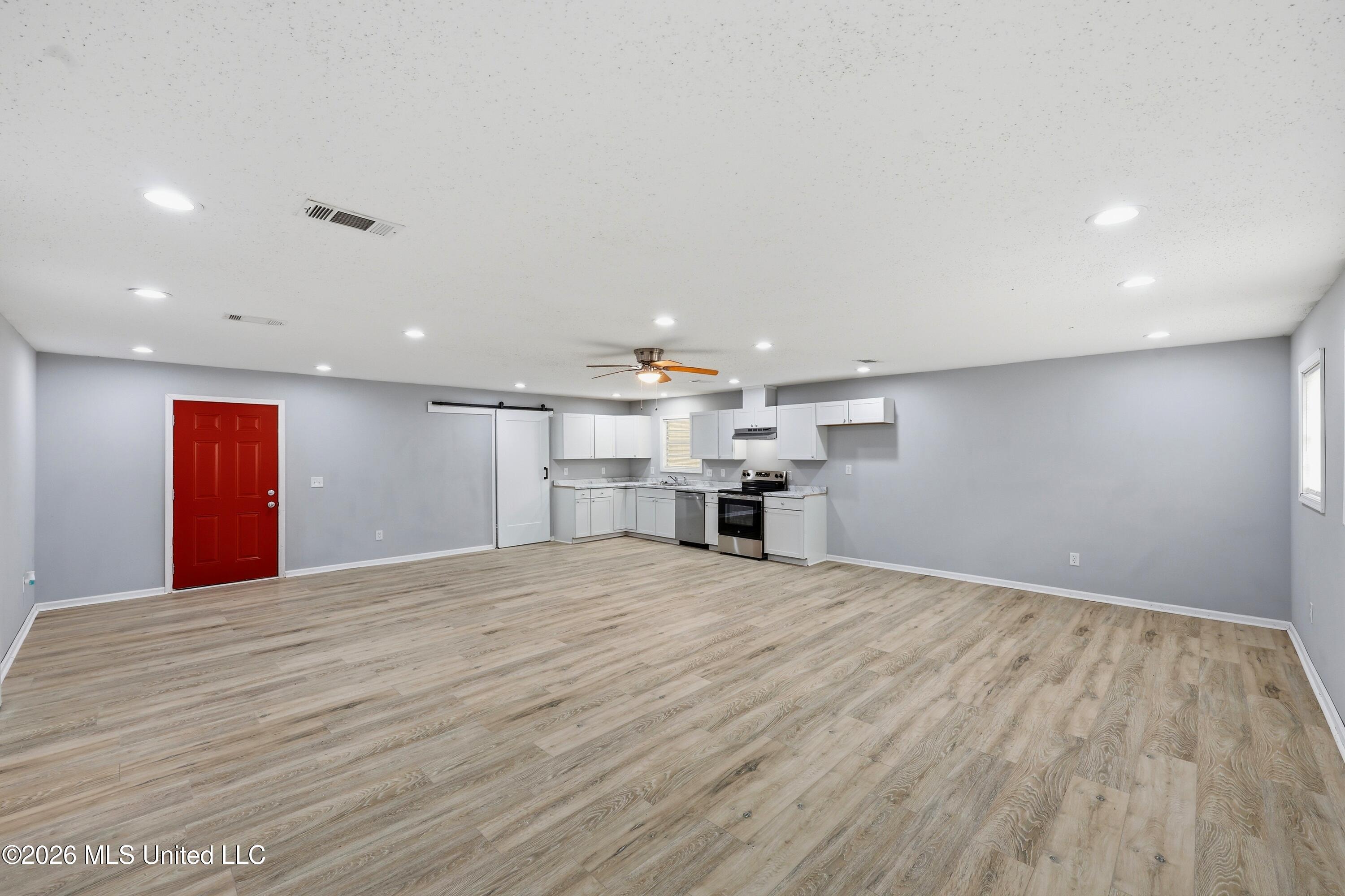 1392 Old Lake Road