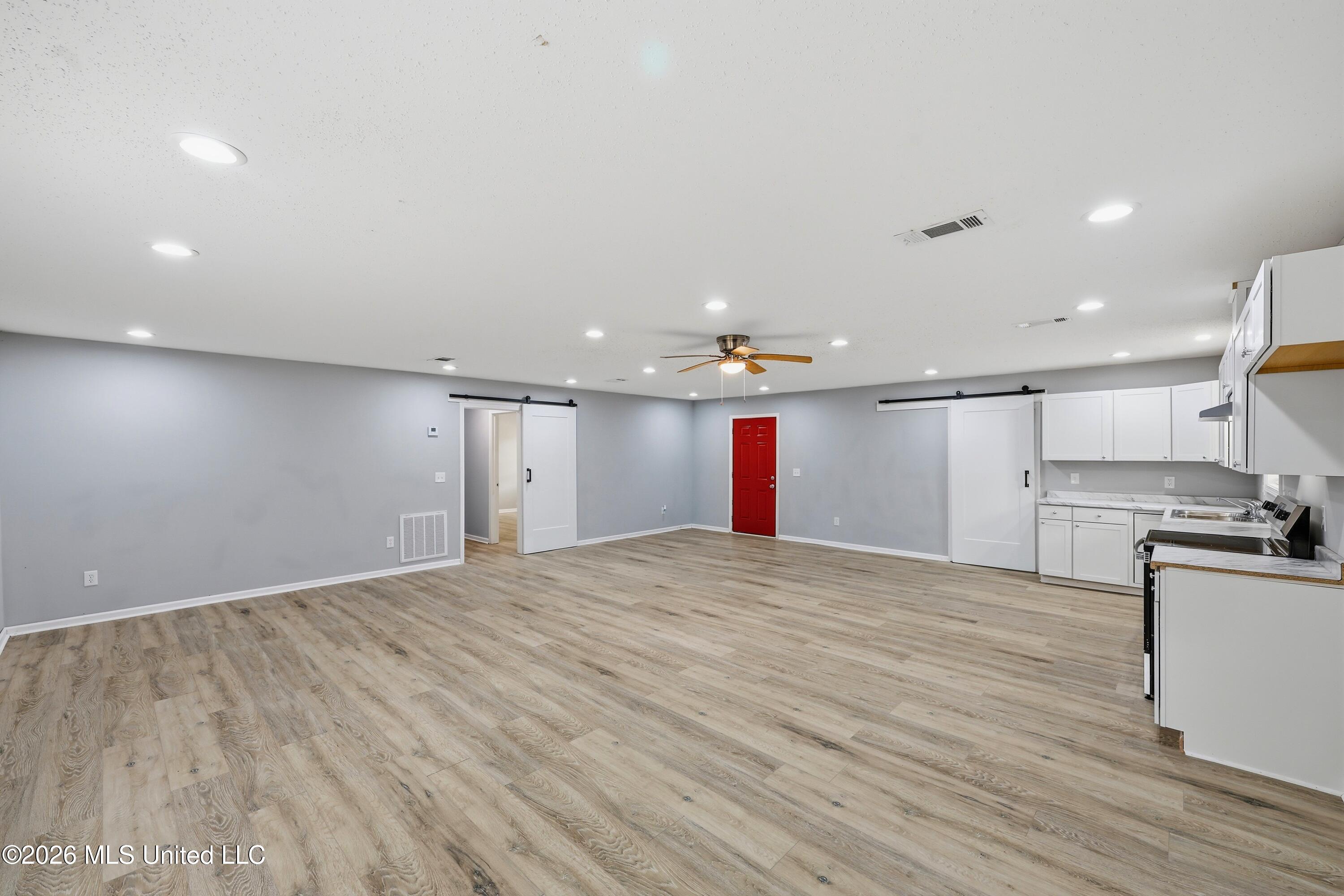 1392 Old Lake Road