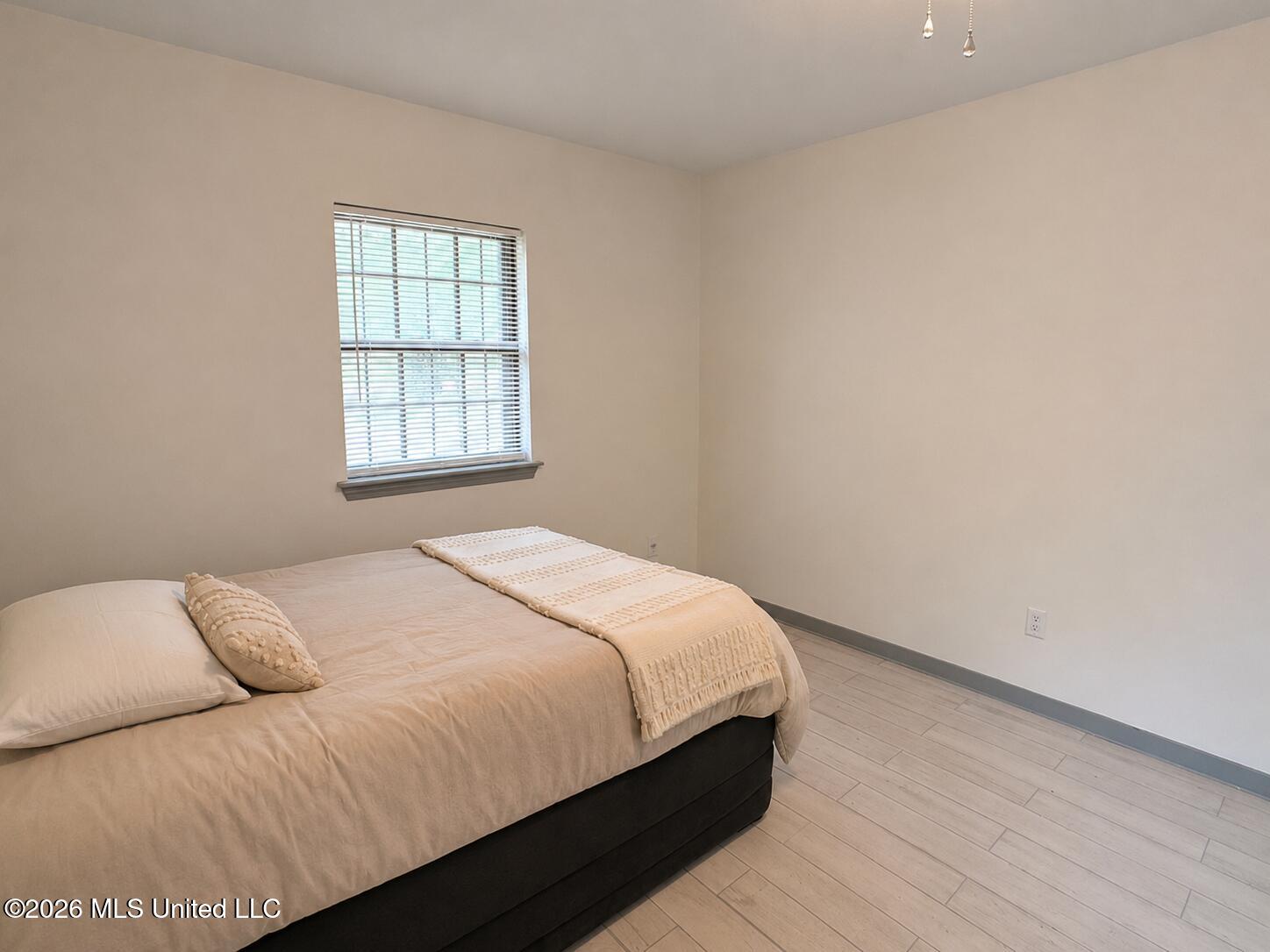 1351 Raymond Road