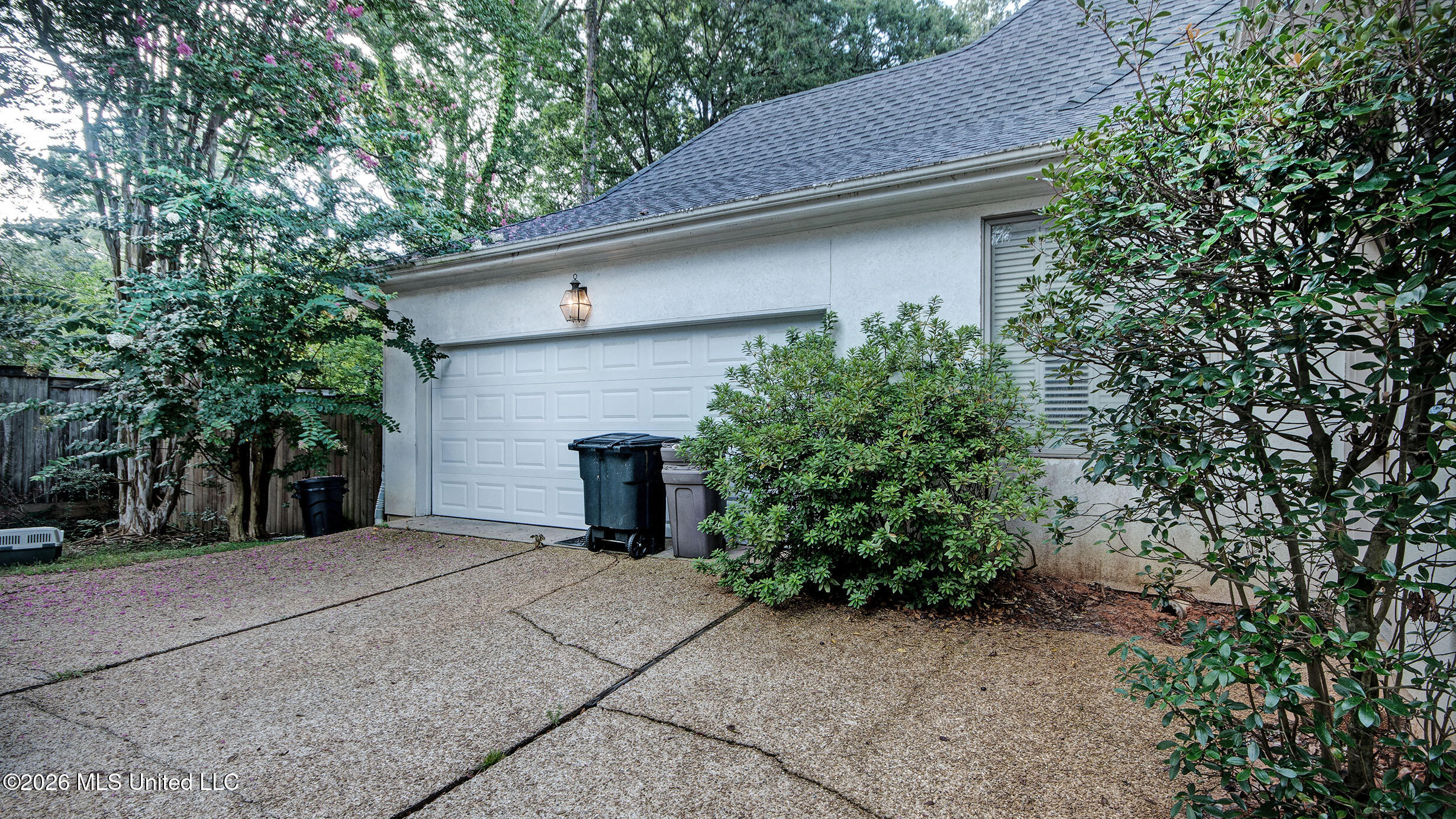 1 Pond Side Drive