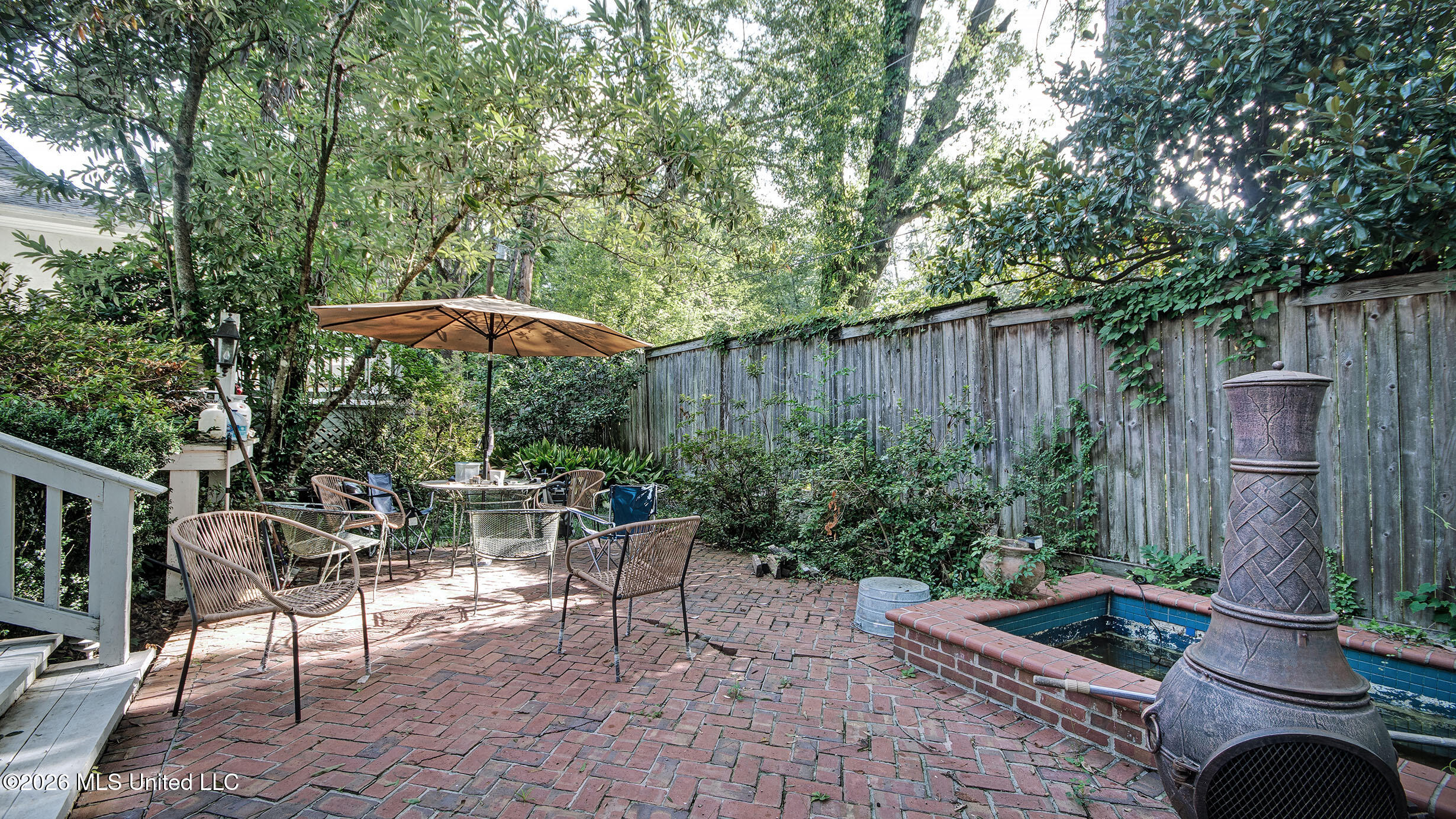 1 Pond Side Drive