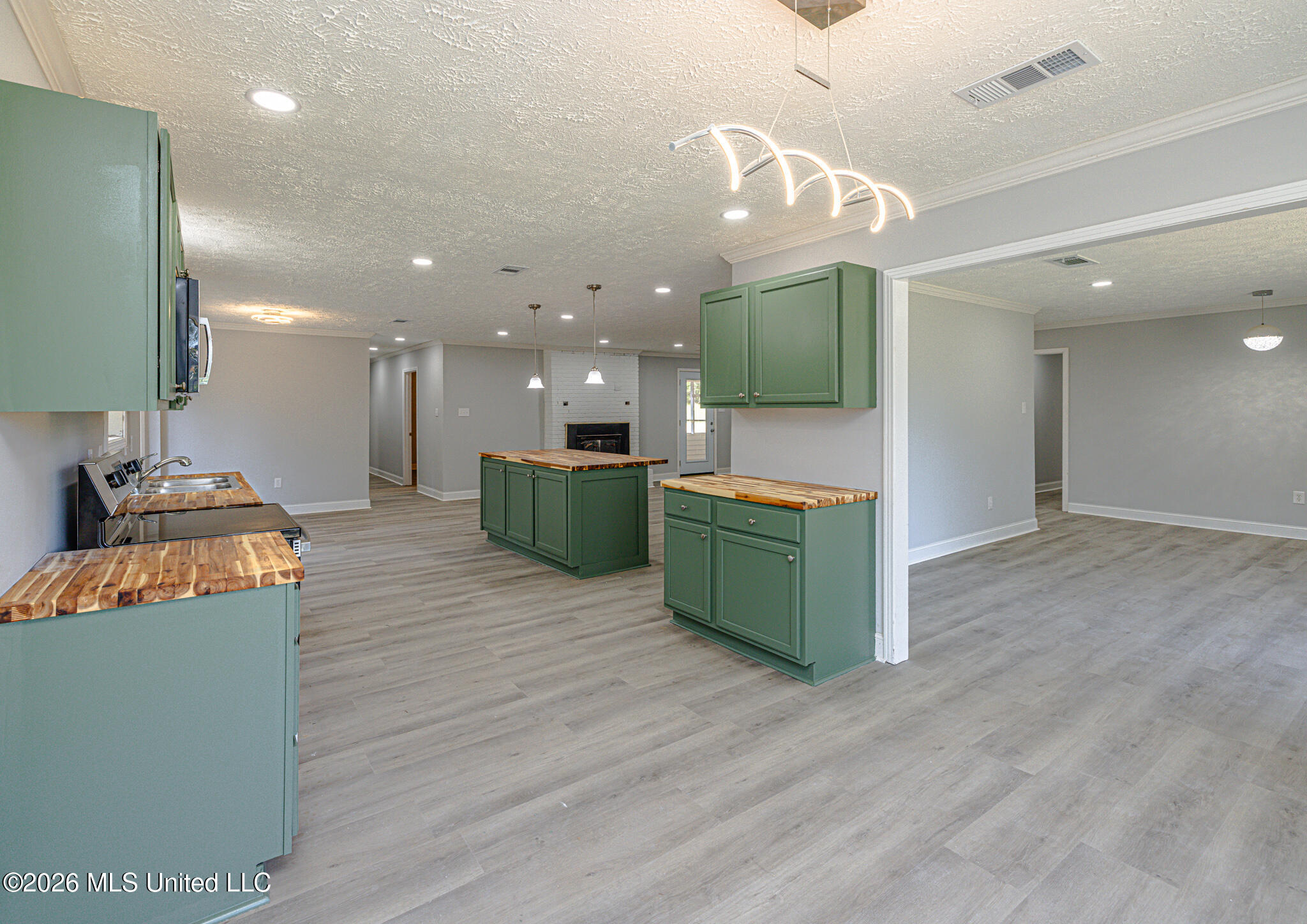 303 Kiowa Drive