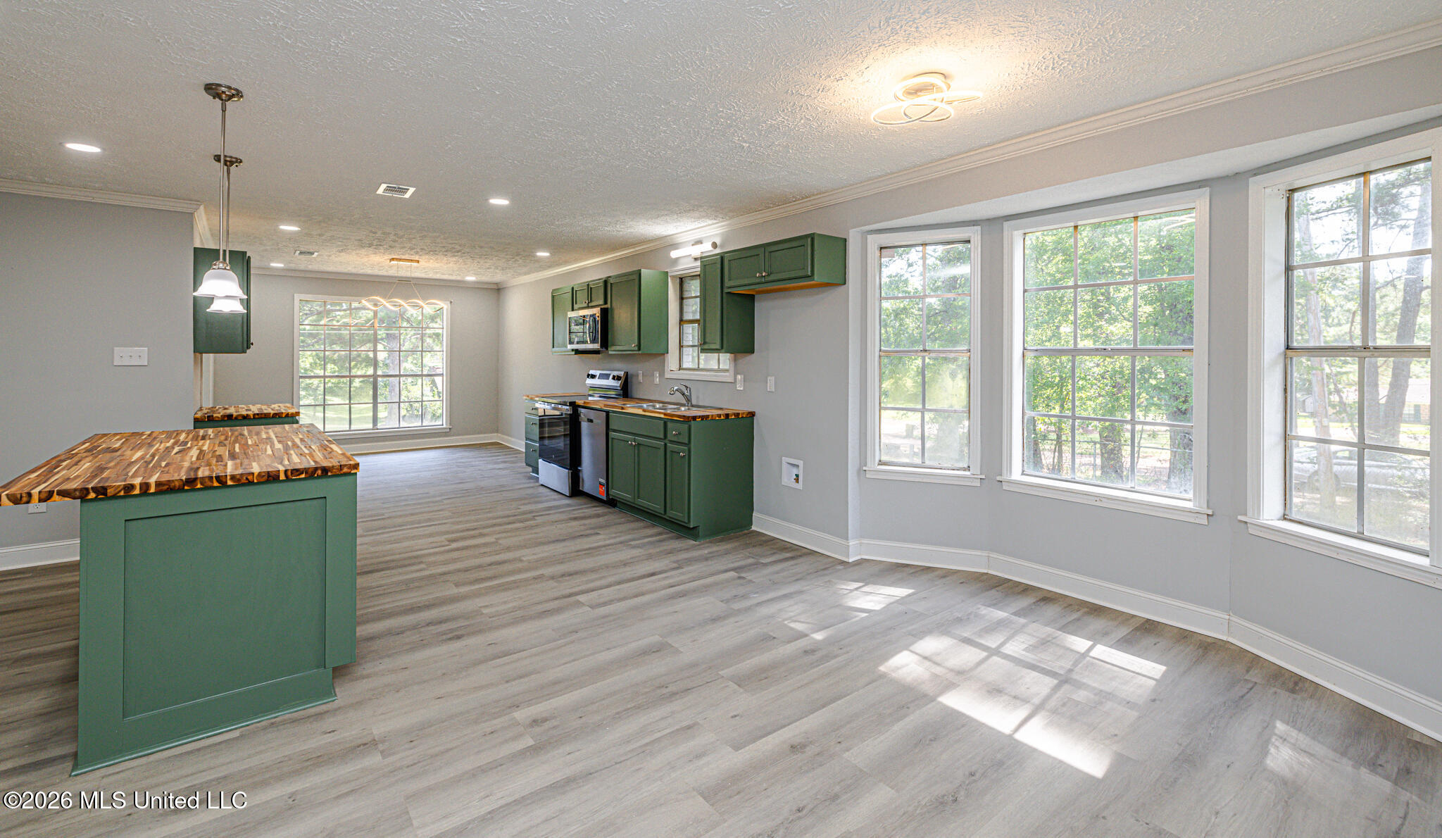 303 Kiowa Drive