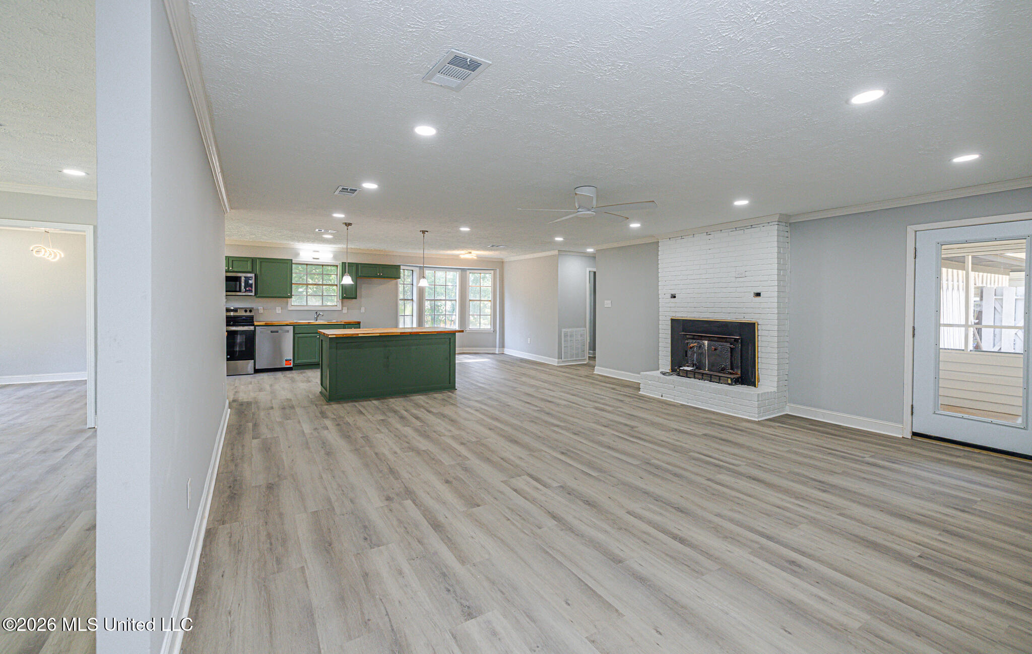 303 Kiowa Drive