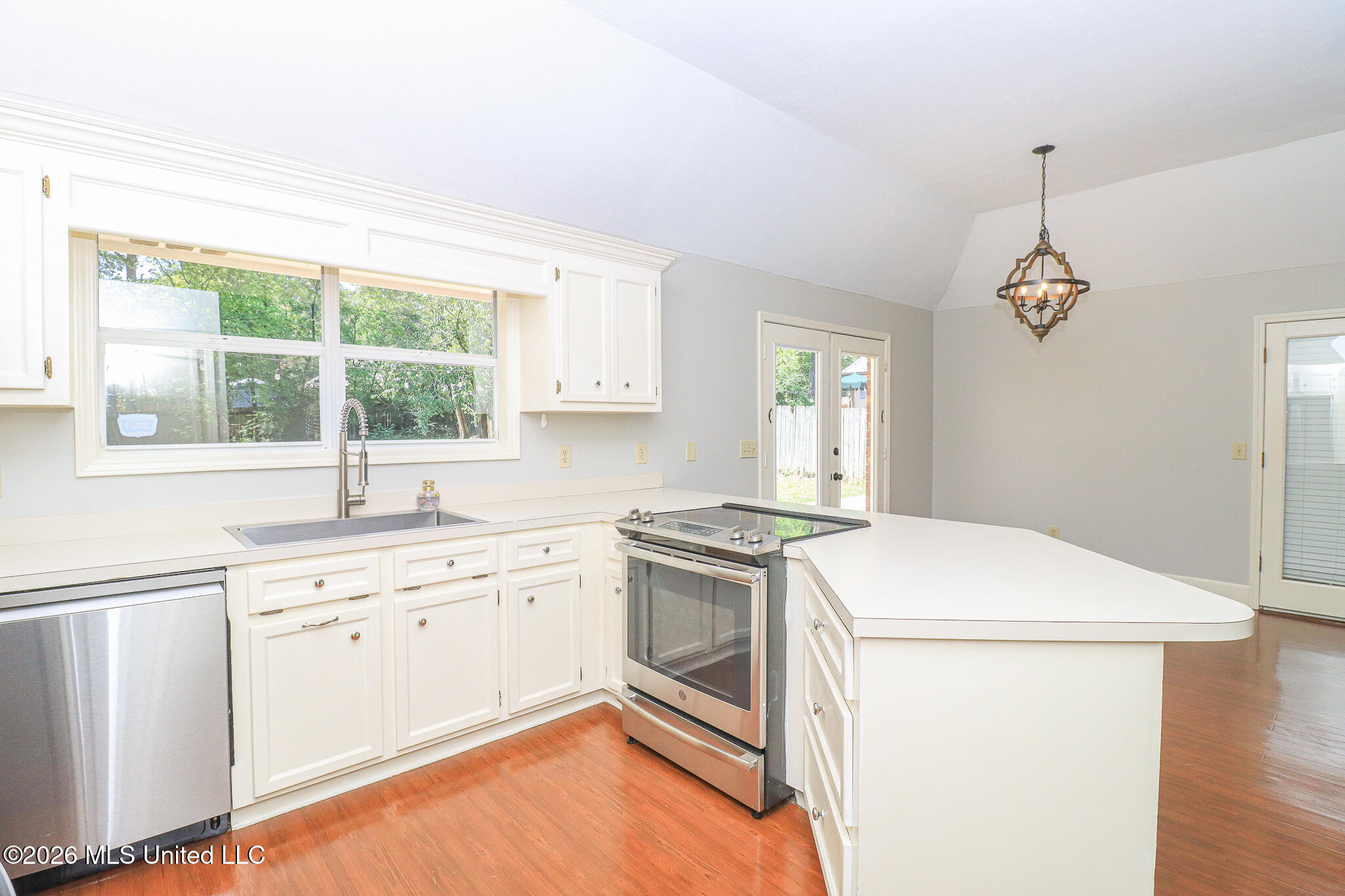 313 Autumn Crest Drive