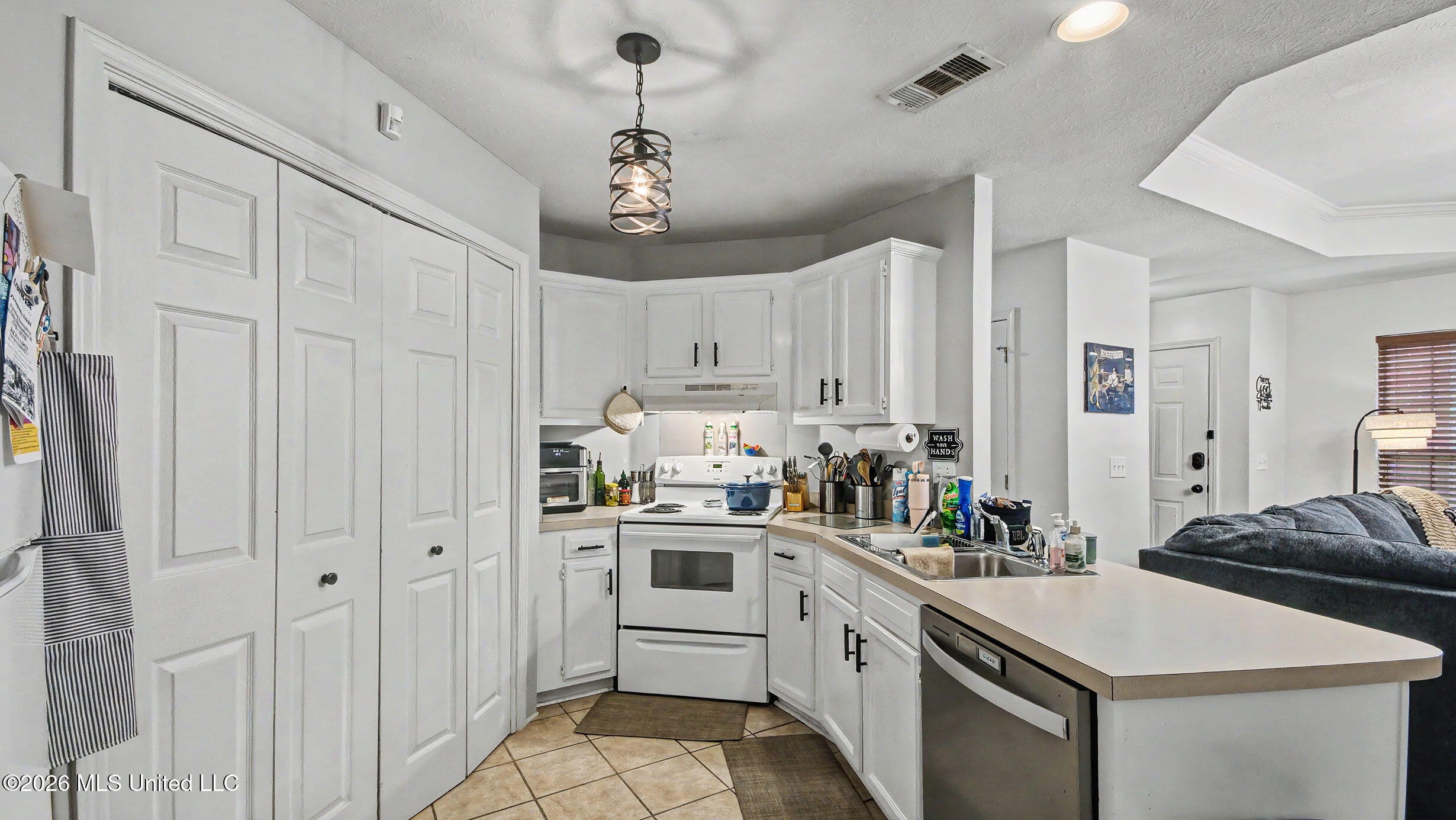 121 Kings Ridge Drive