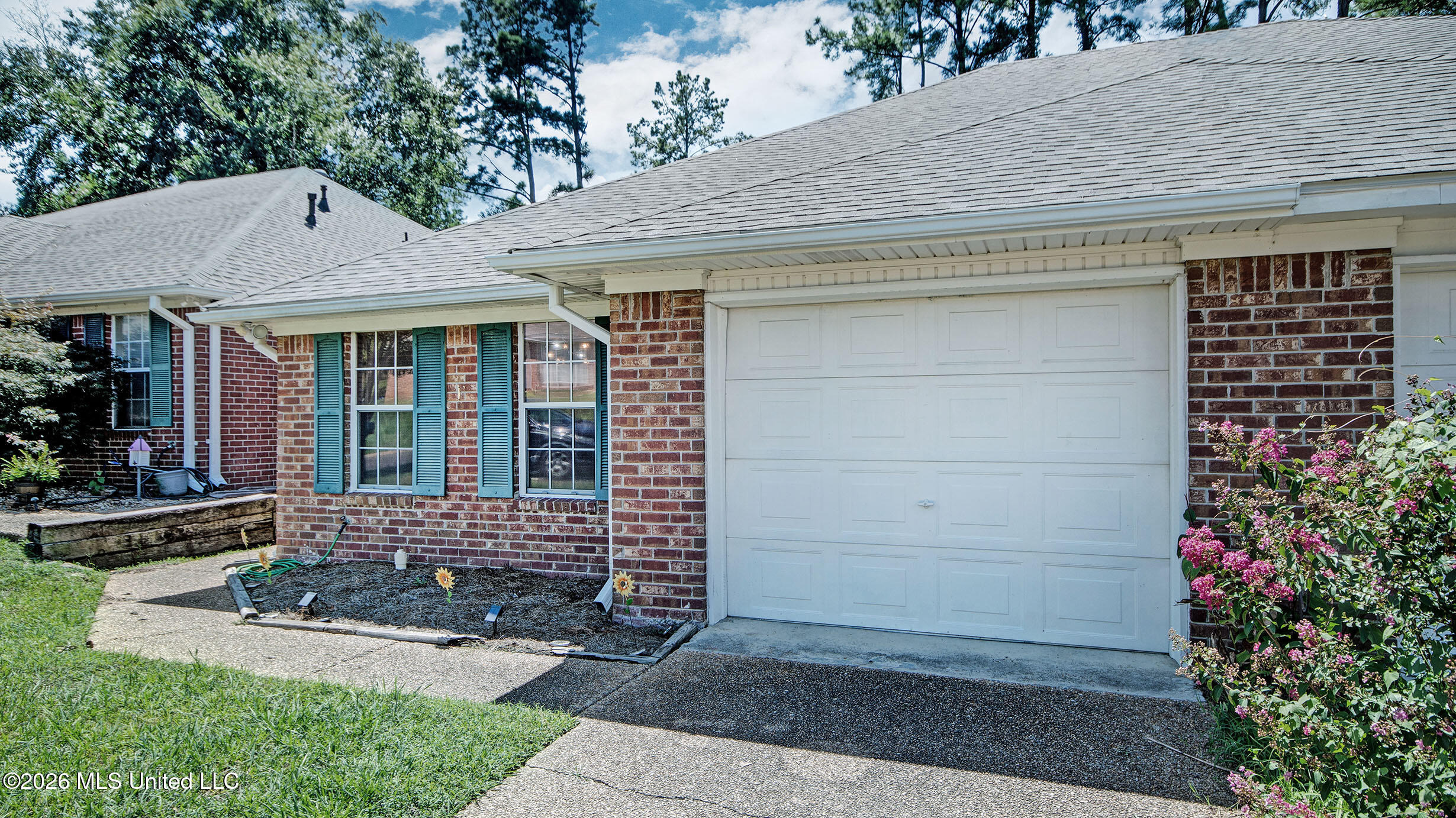 121 Kings Ridge Drive