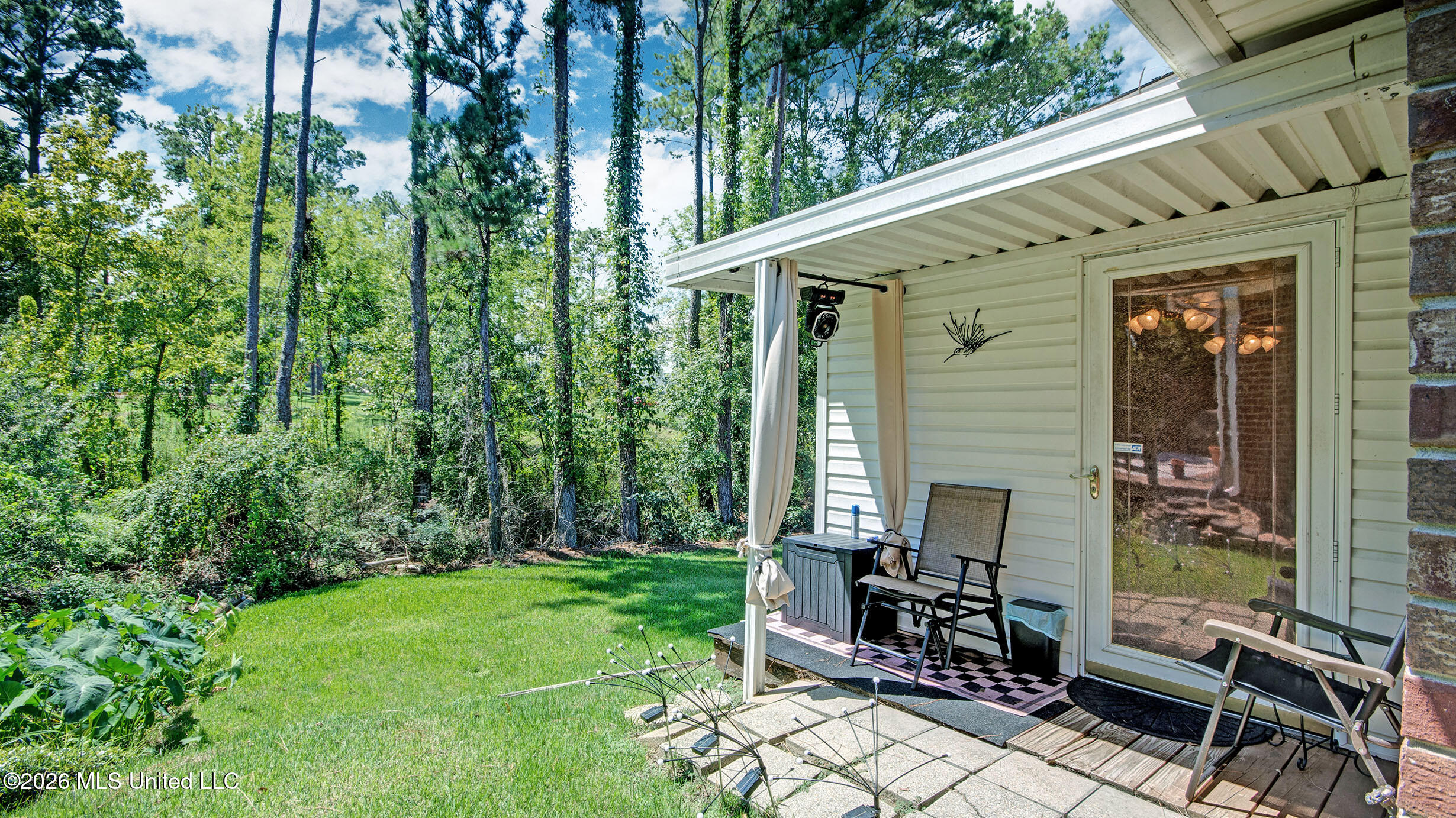 121 Kings Ridge Drive