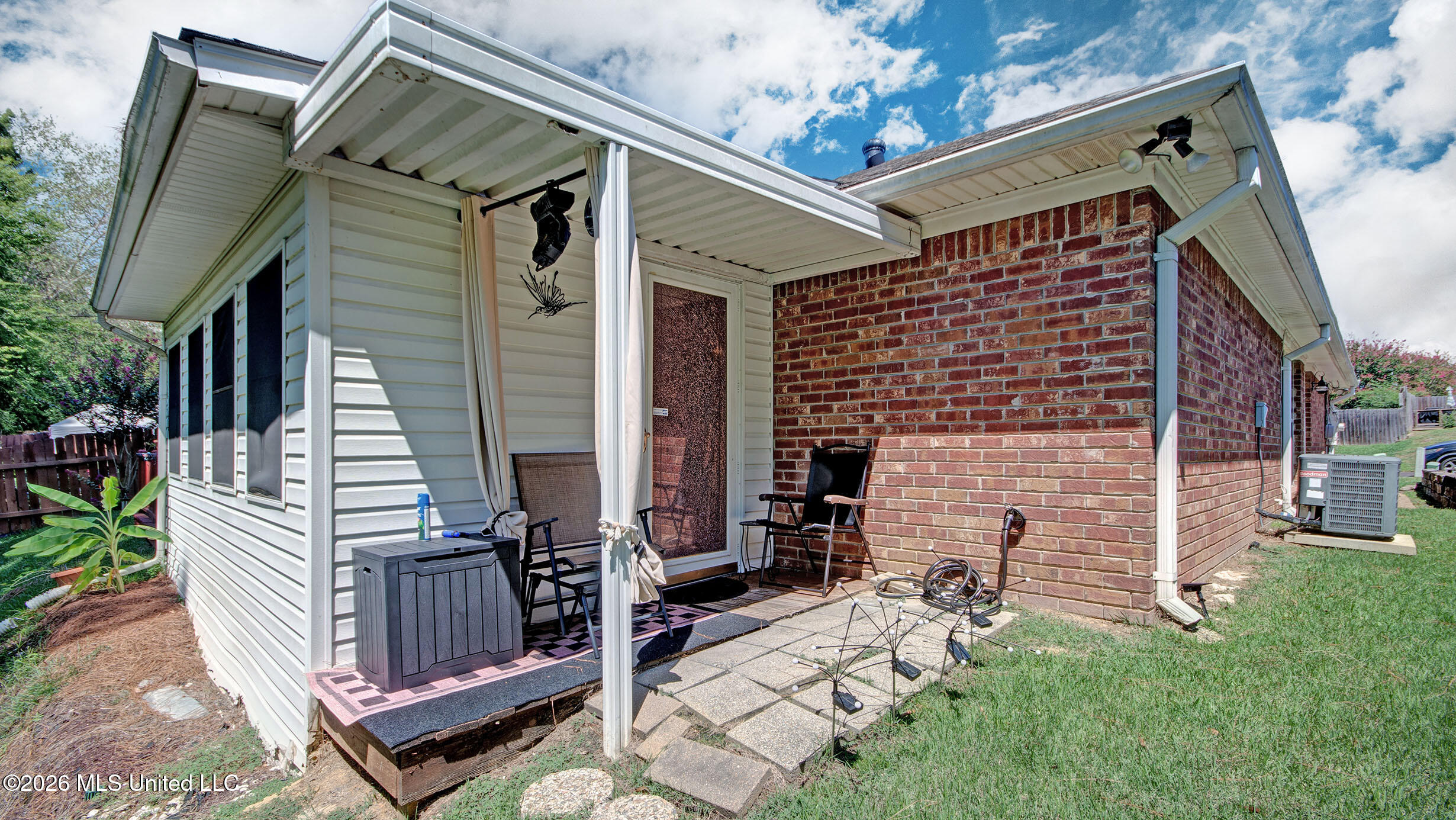 121 Kings Ridge Drive
