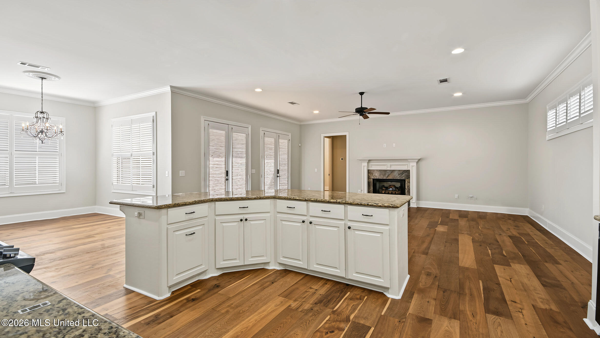 115 Hampton Chase